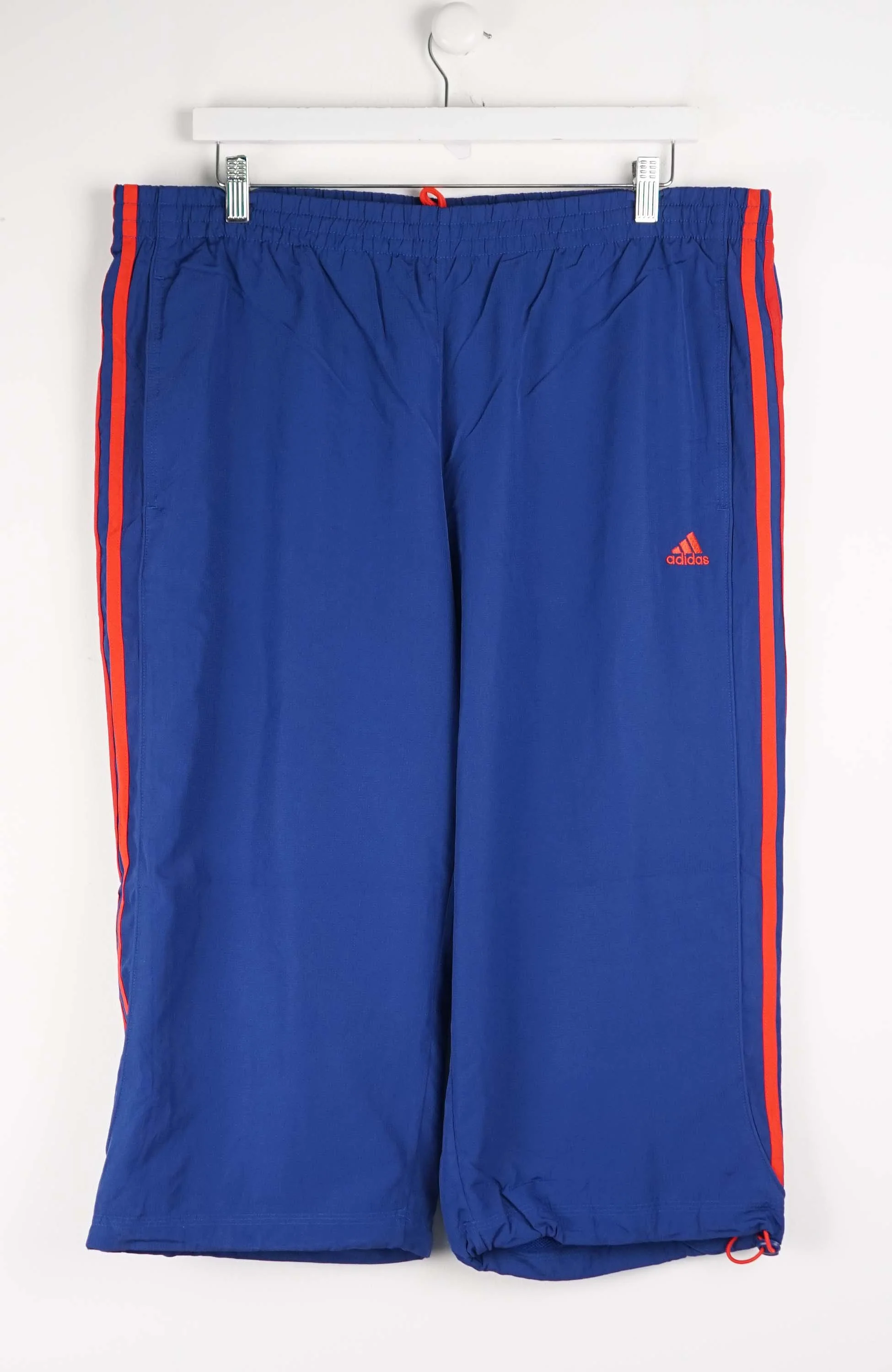 VINTAGE ADIDAS 3/4 TRACK PANT SHORTS (XL)