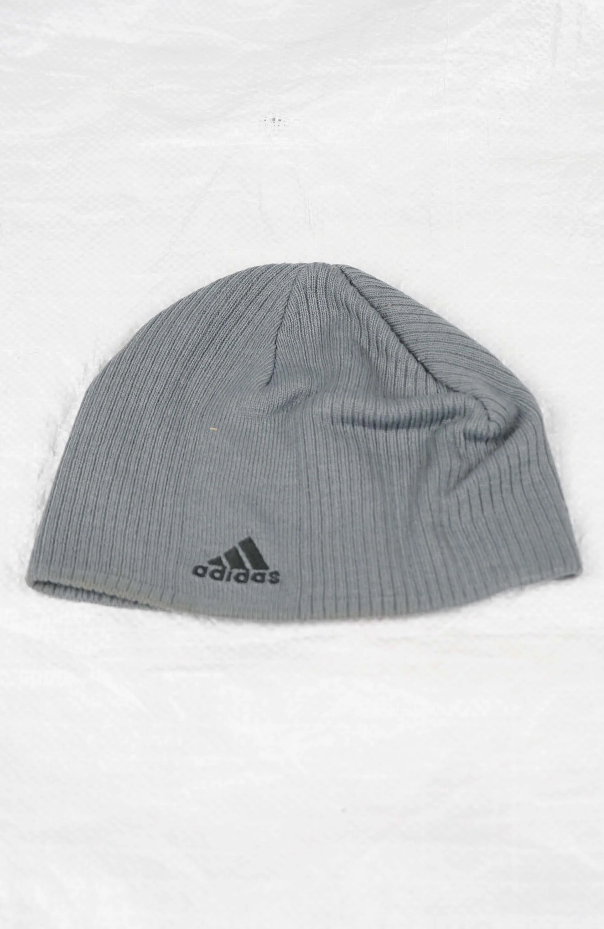 VINTAGE ADIDAS BEANIE