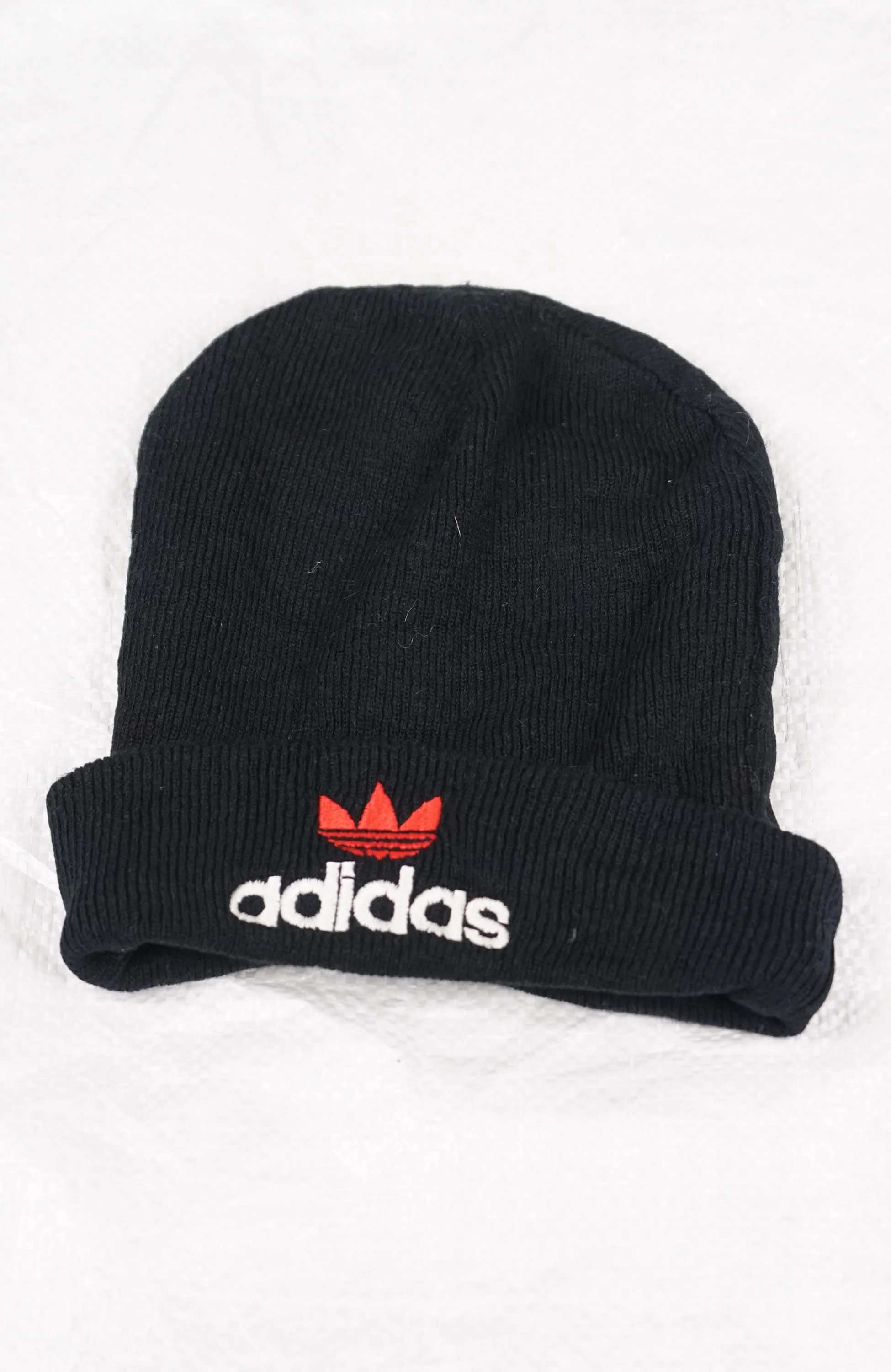 VINTAGE ADIDAS BEANIE