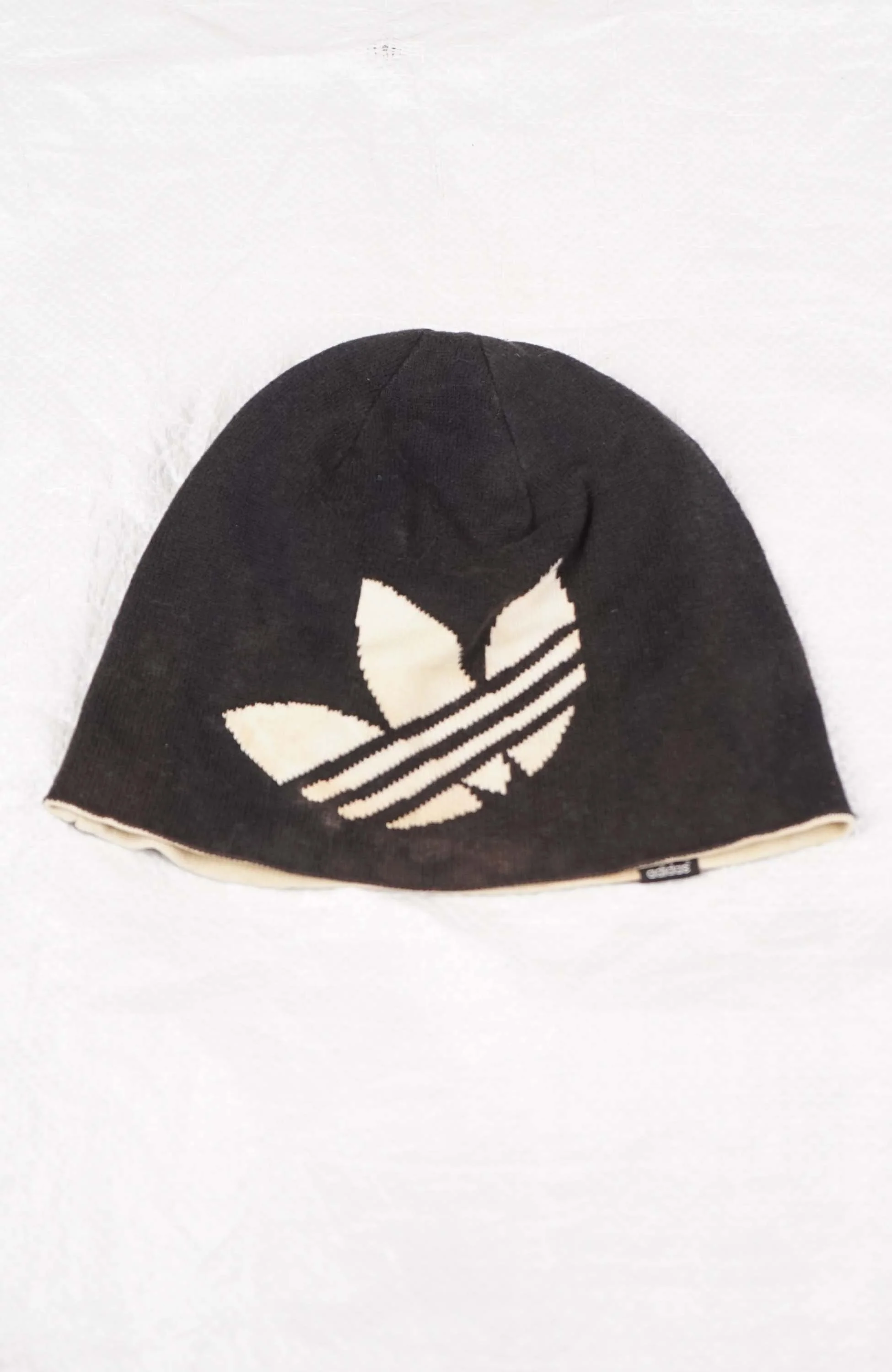VINTAGE ADIDAS SKULL BEANIE