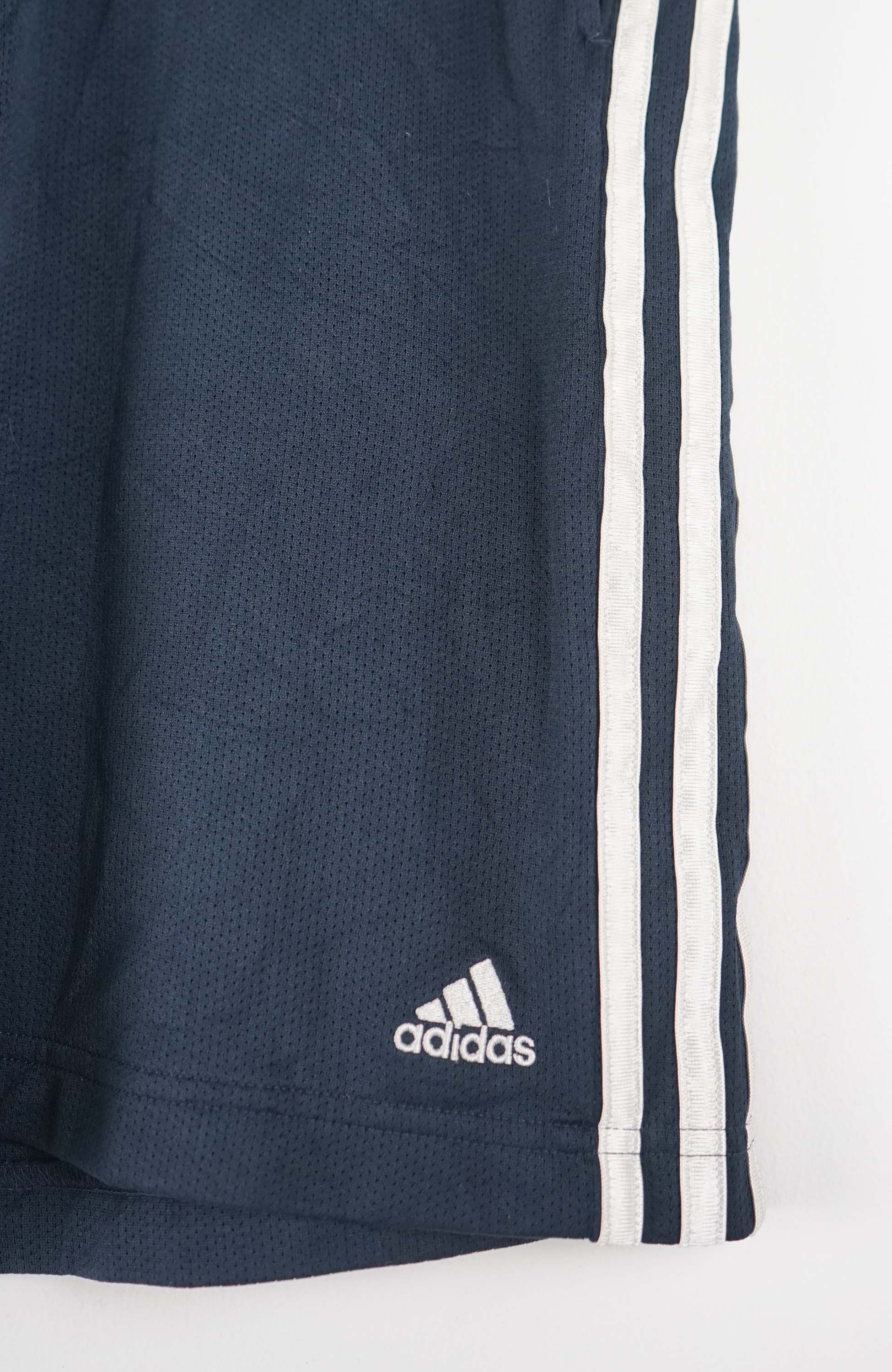 VINTAGE ADIDAS JERSEY SHORTS W32 - Image 2