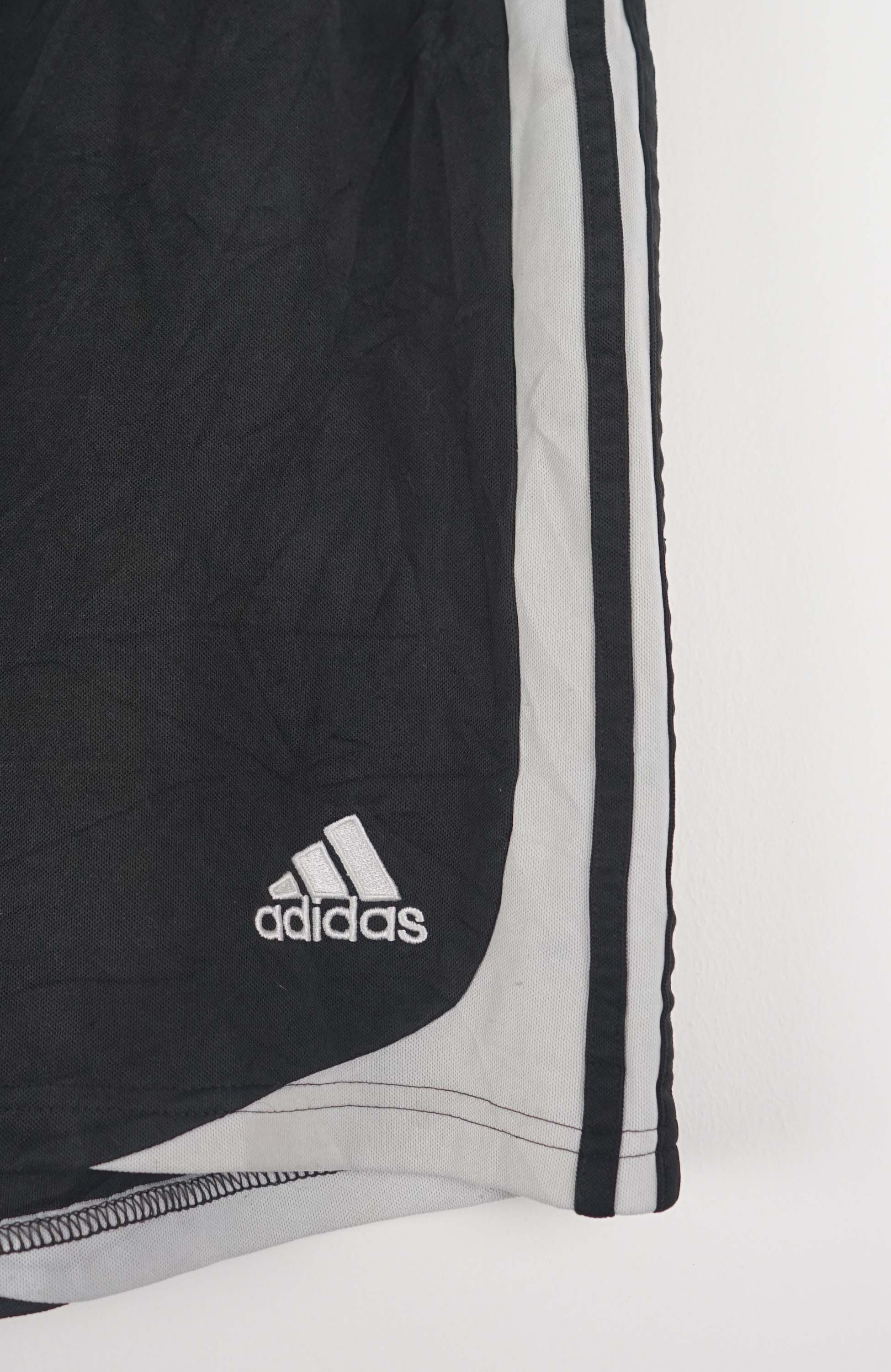 VINTAGE ADIDAS JERSEY SHORTS W33 - Image 2