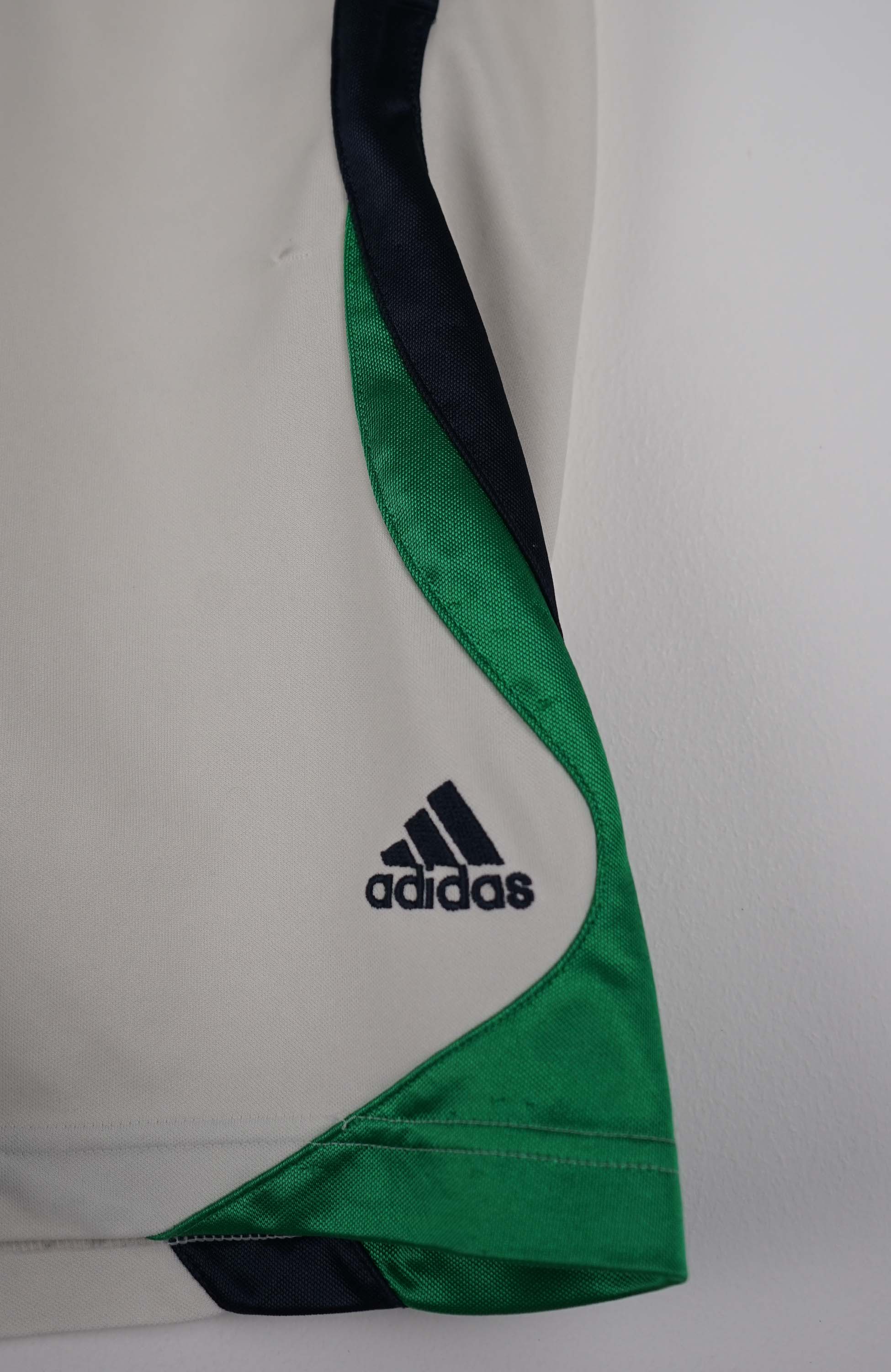VINTAGE ADIDAS JERSEY SHORTS W38 - Image 2