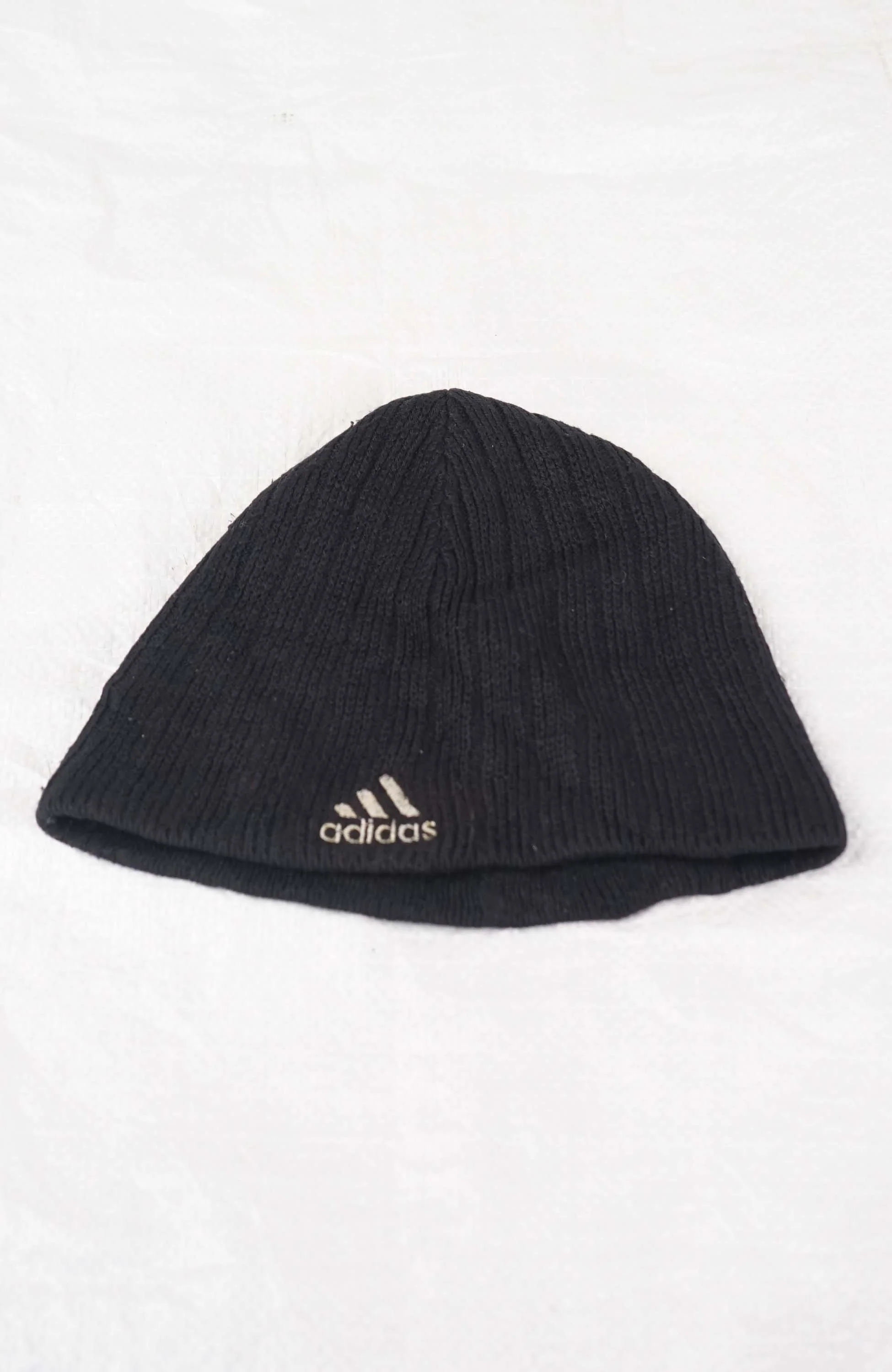 VINTAGE ADIDAS SKULL BEANIE