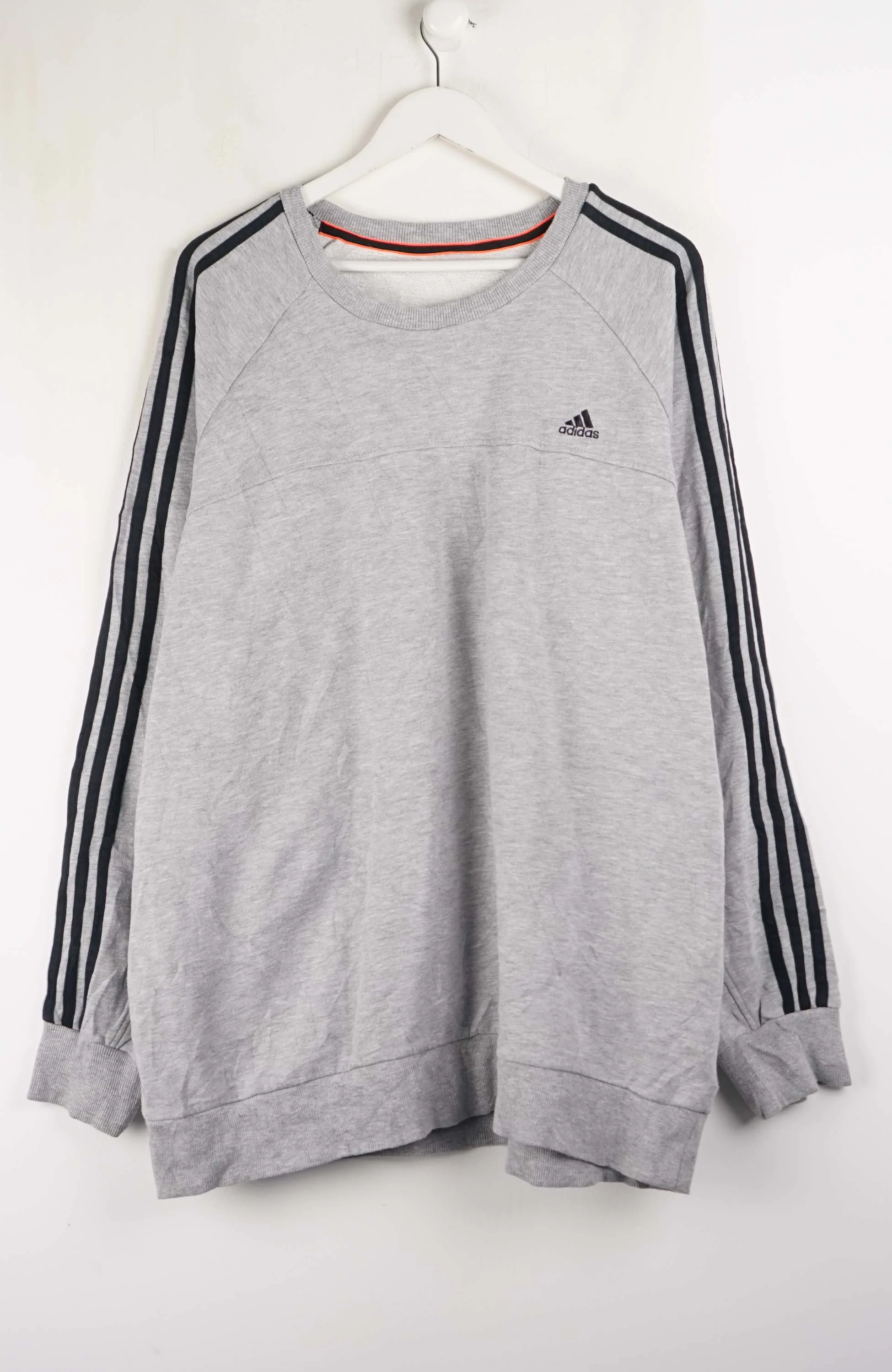 VINTAGE ADIDAS SWEATER (XXL)