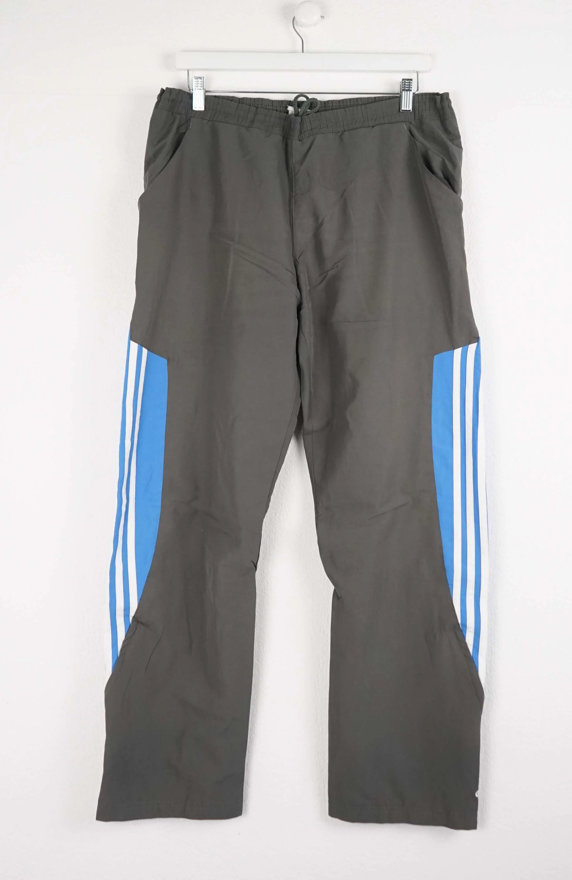 VINTAGE ADIDAS TRACK PANTS (L)