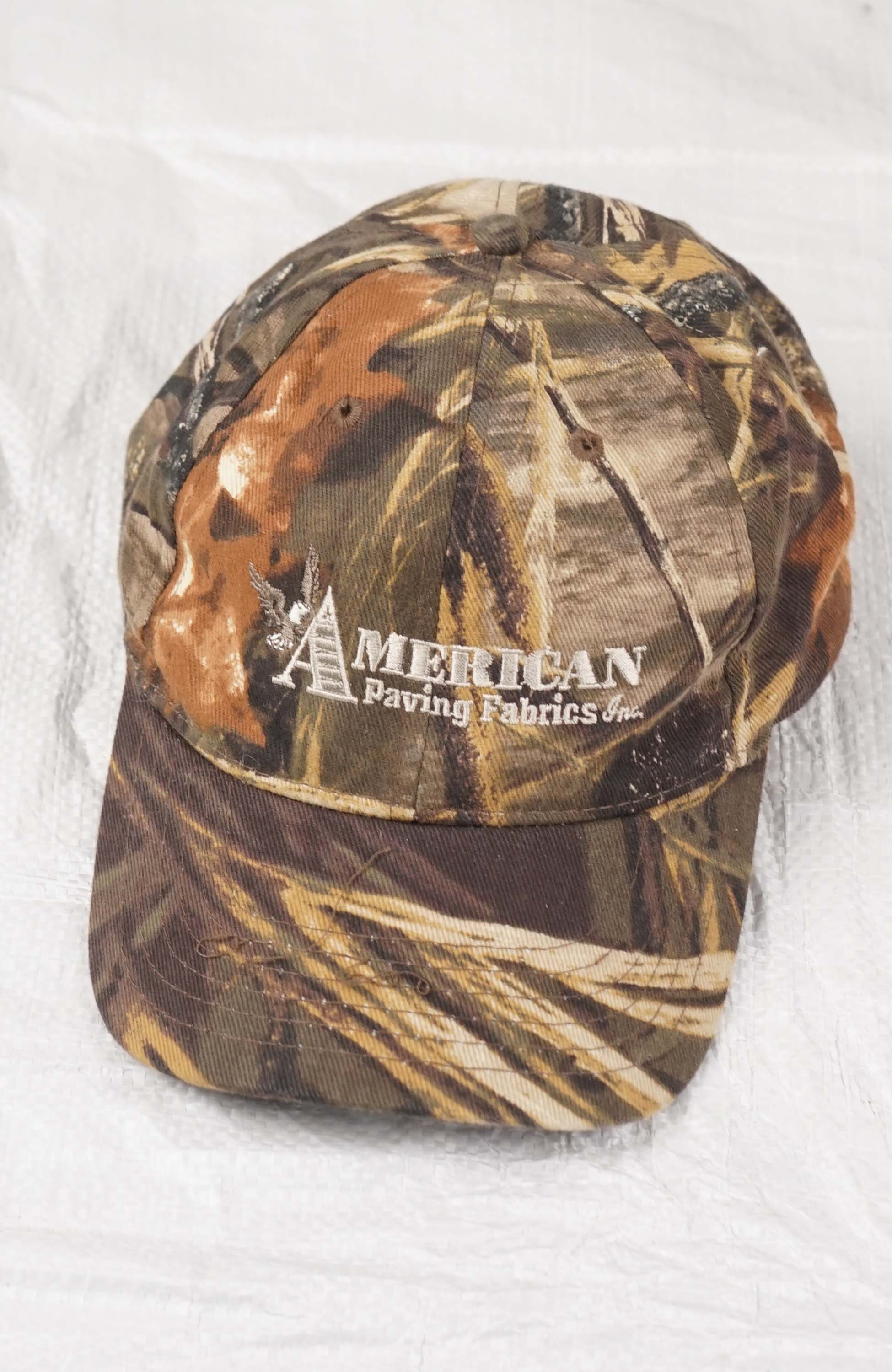VINTAGE AMERICAN REAL TREE HAT