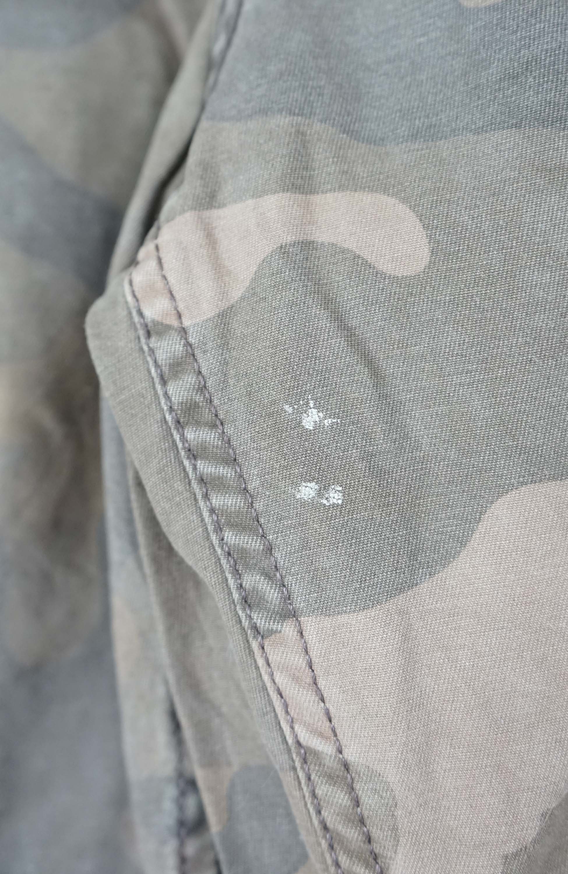 VINTAGE CAMO CARGO SHORTS W36 - Image 5