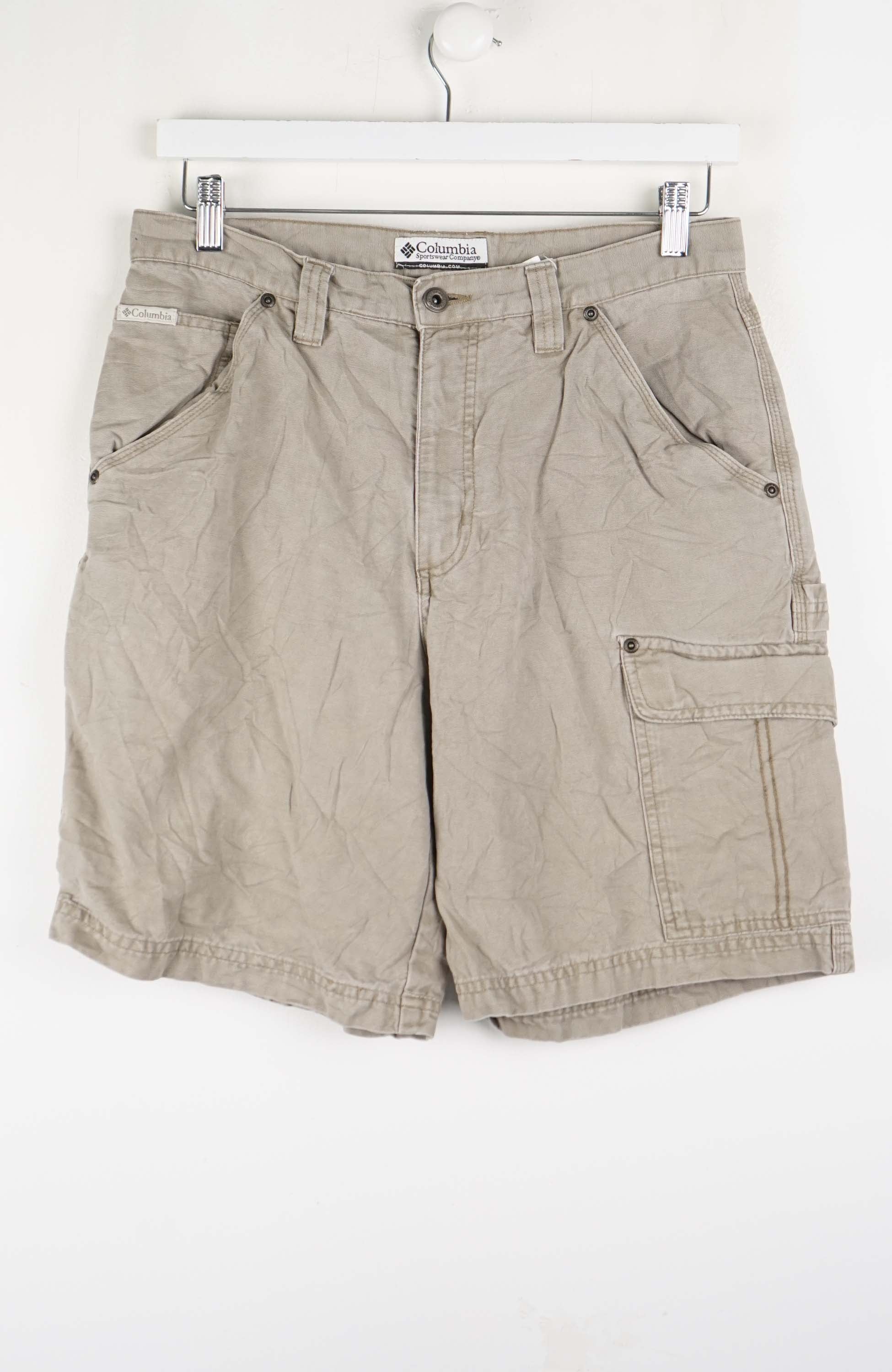 VINTAGE COLUMBIA CARGO SHORTS W31