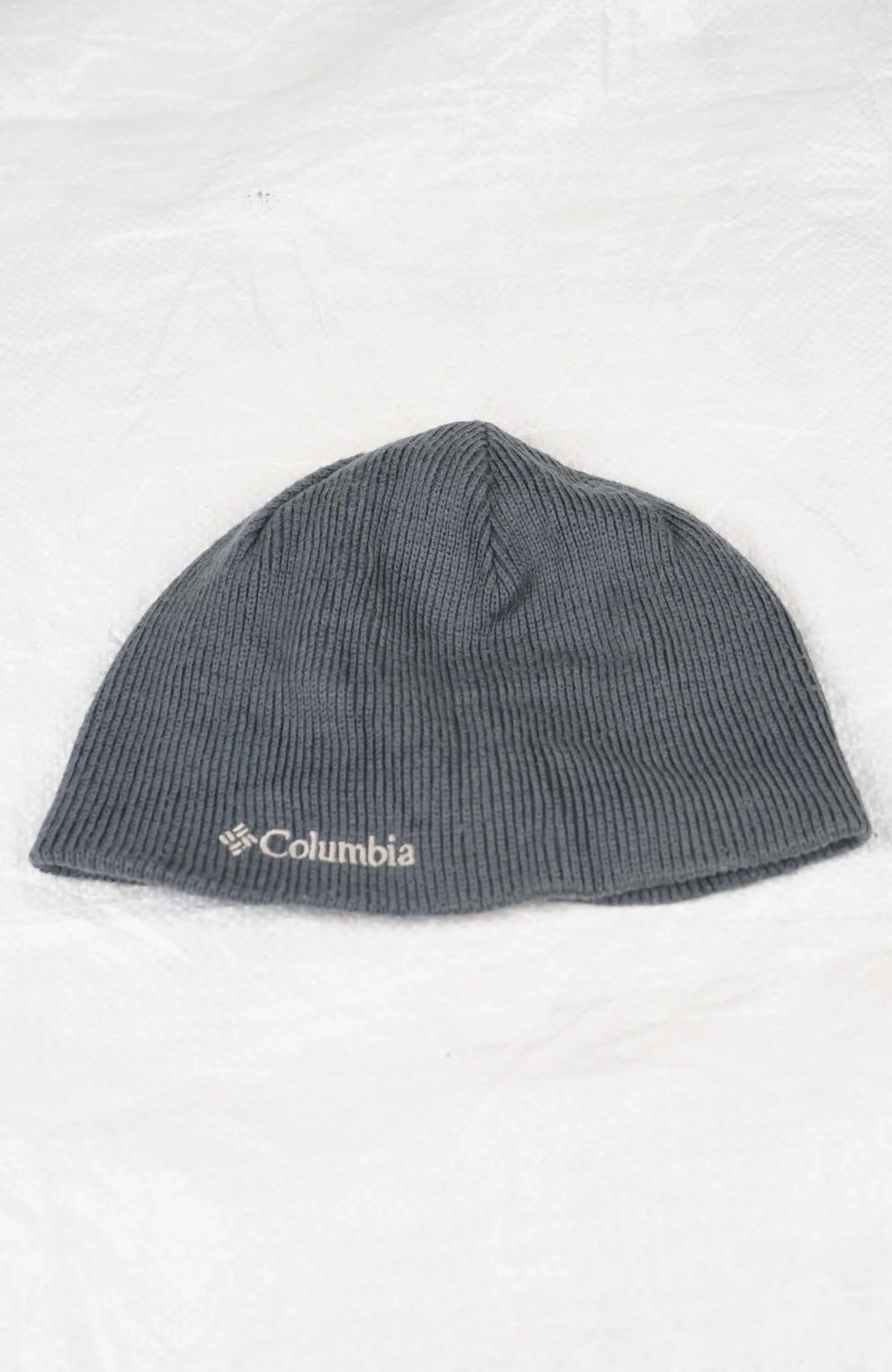 VINTAGE COLUMBIA SKULL BEANIE