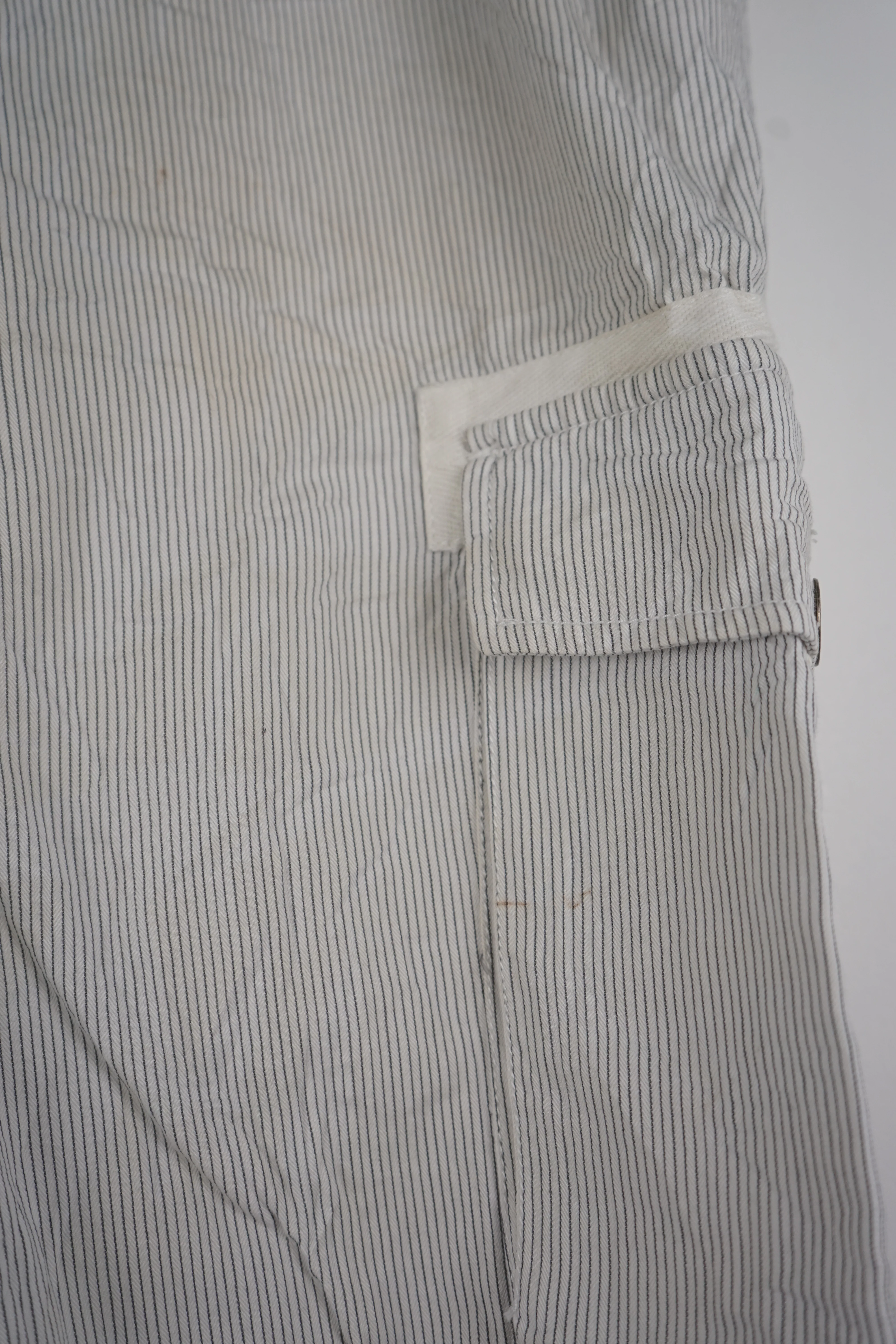 VINTAGE ECKO UNLTD CARGO SHORTS W32 - Image 4