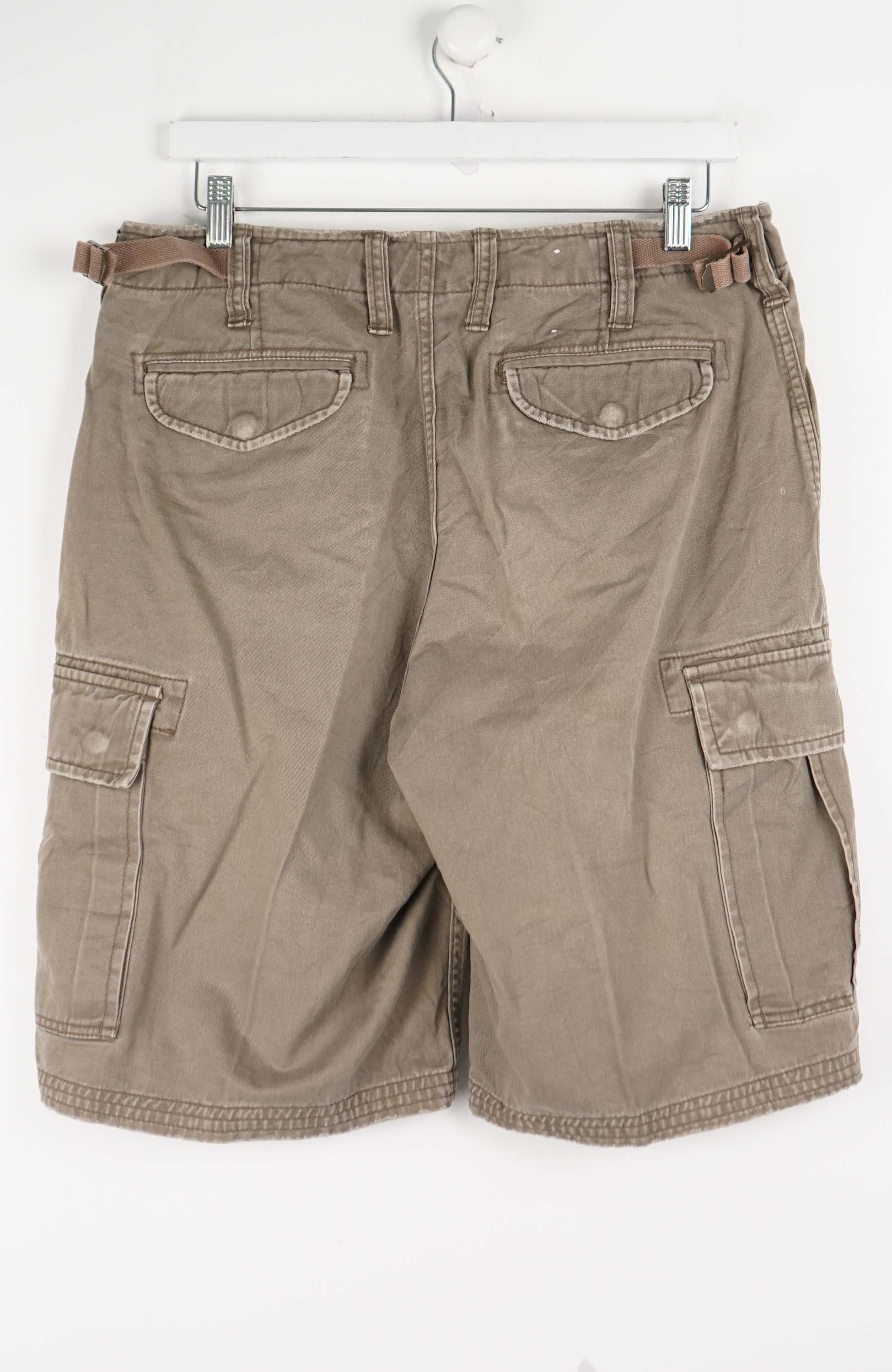 VINTAGE GAP CARGO SHORTS W34 - Image 3