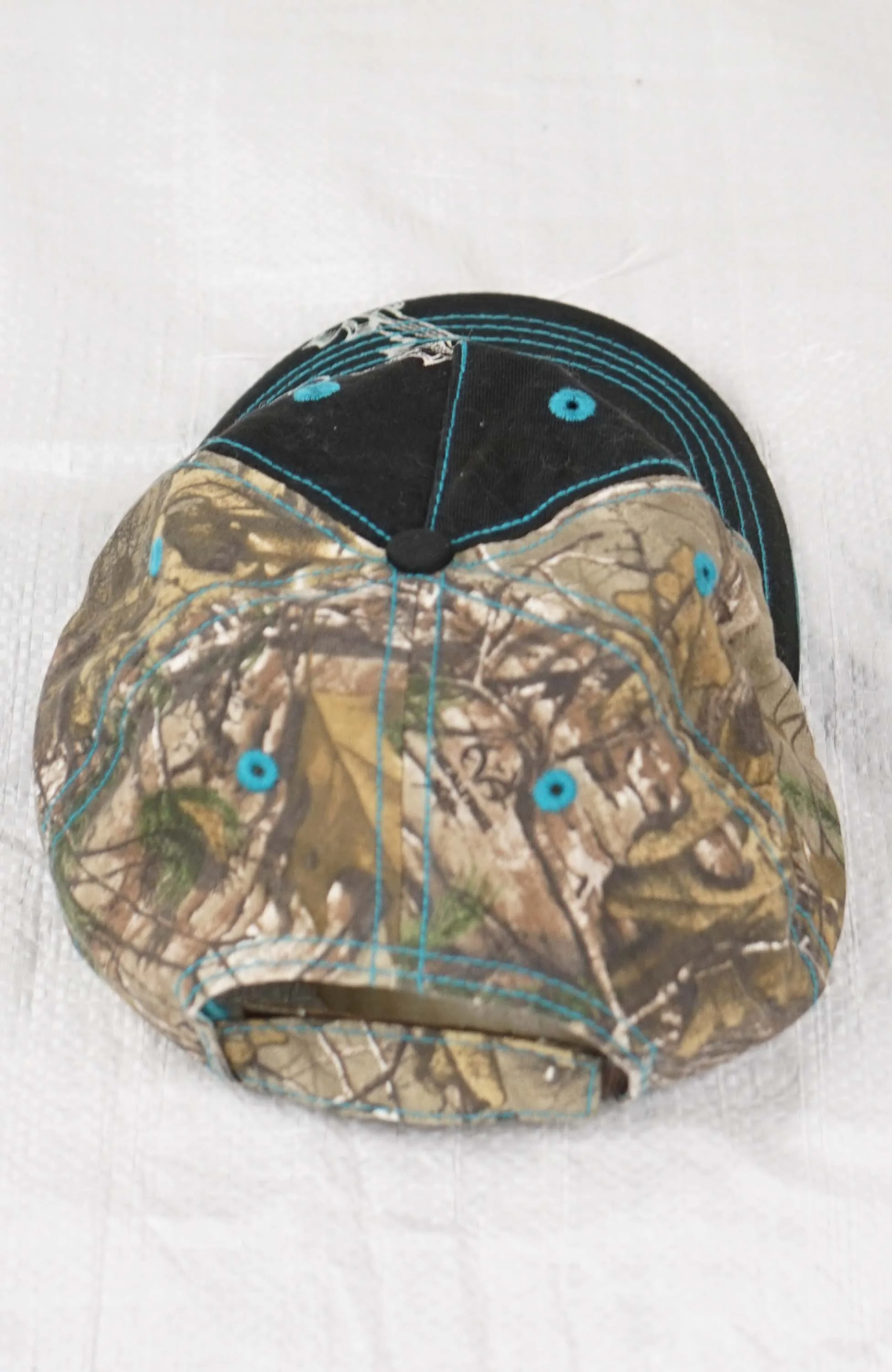 VINTAGE JUSTIN BOOTS REAL TREE HAT - Image 2