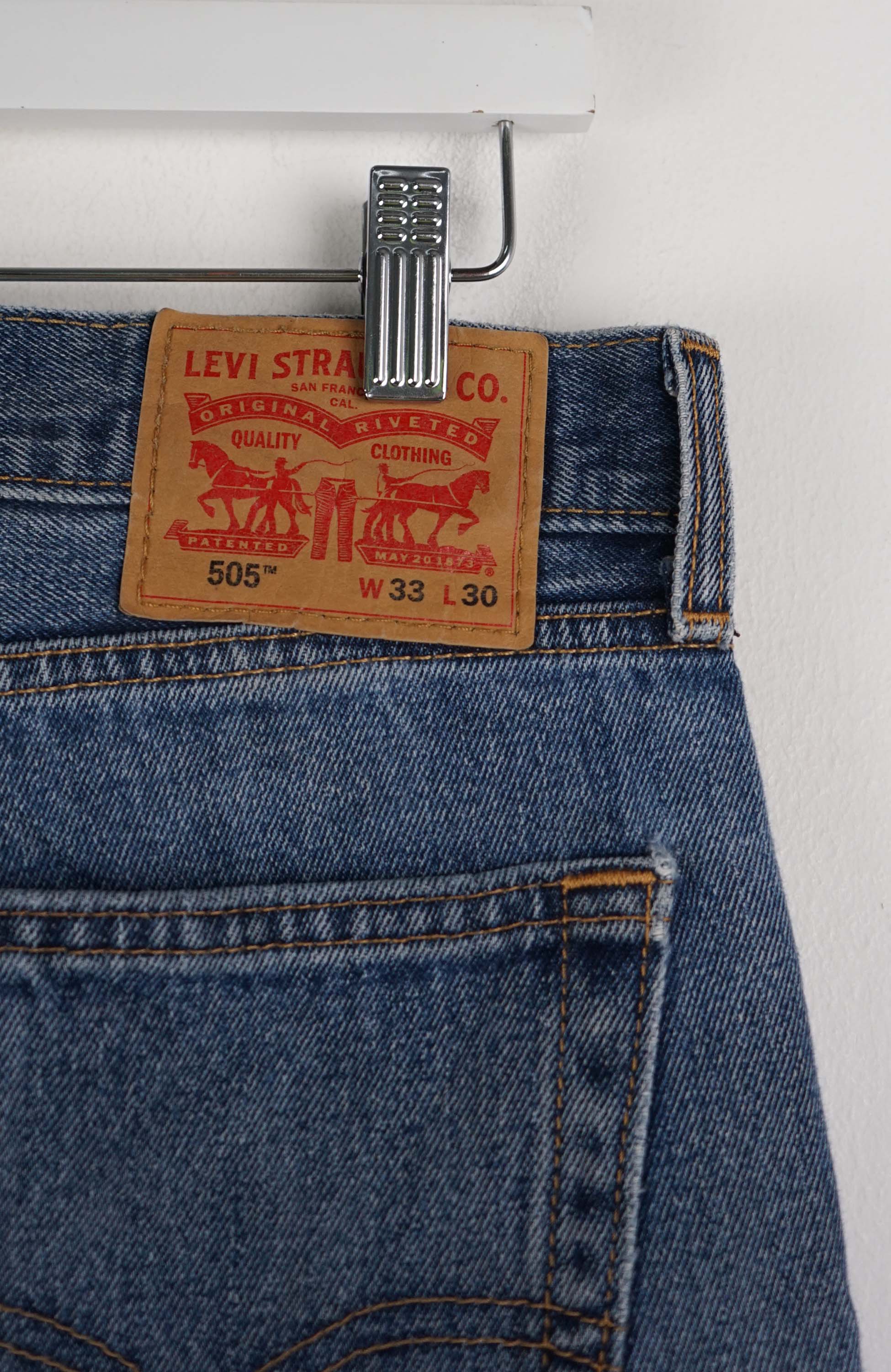 VINTAGE LEVI'S 505 PANTS W35 - Image 2