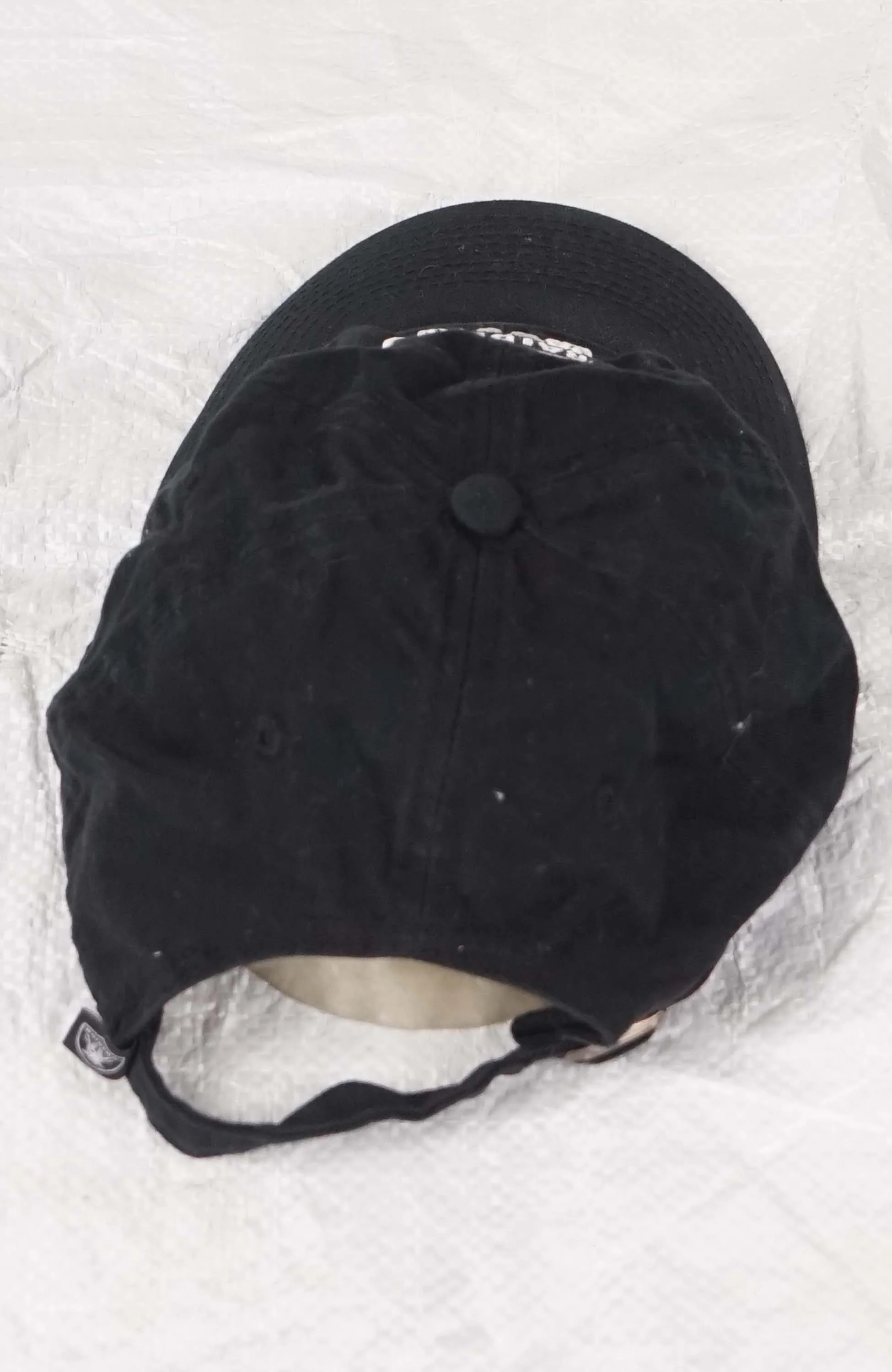VINTAGE NFL LA RAIDERS HAT - Image 2