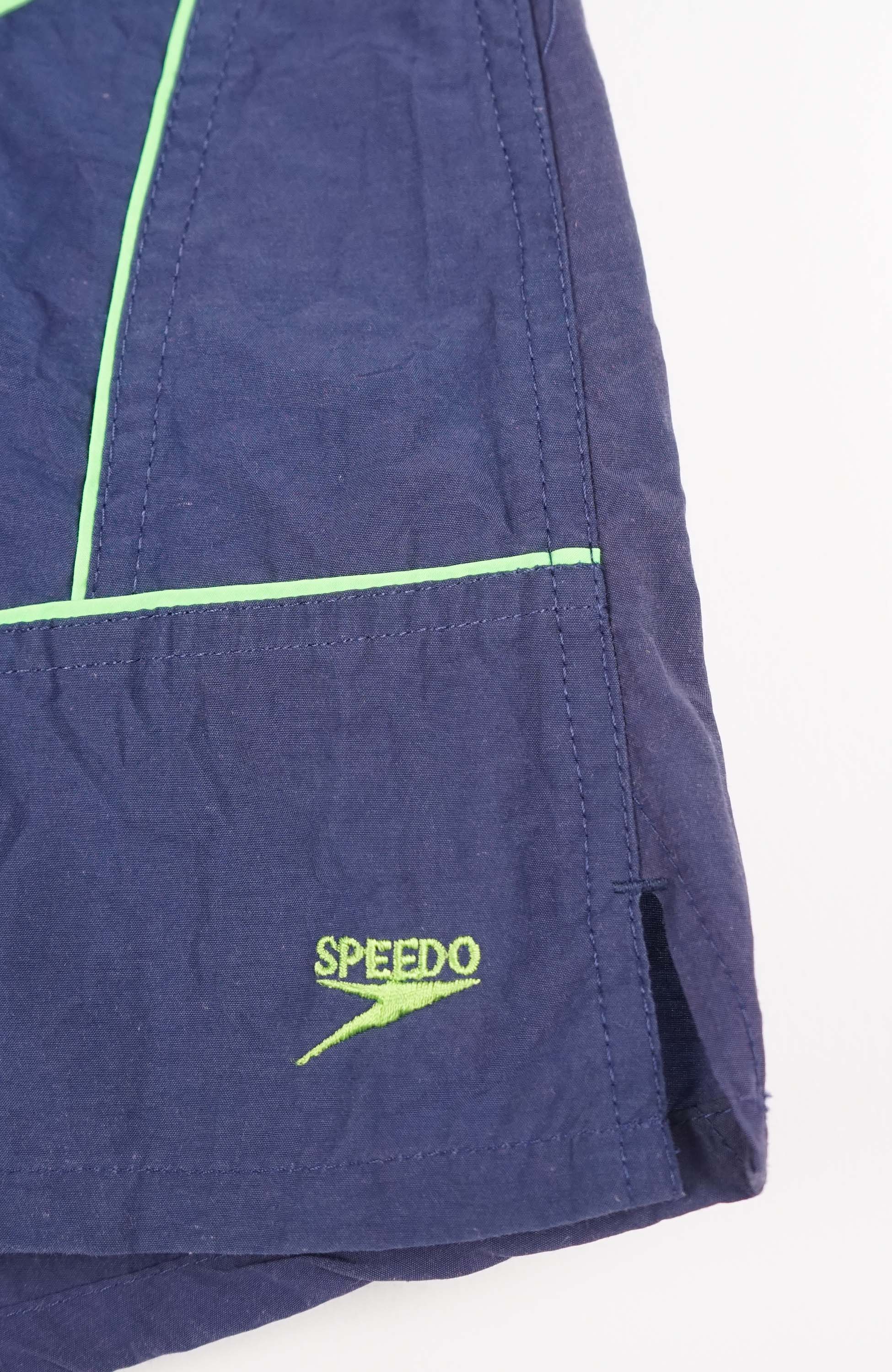 VINTAGE SPEEDO ACTIVE SHORTS W34 - Image 2
