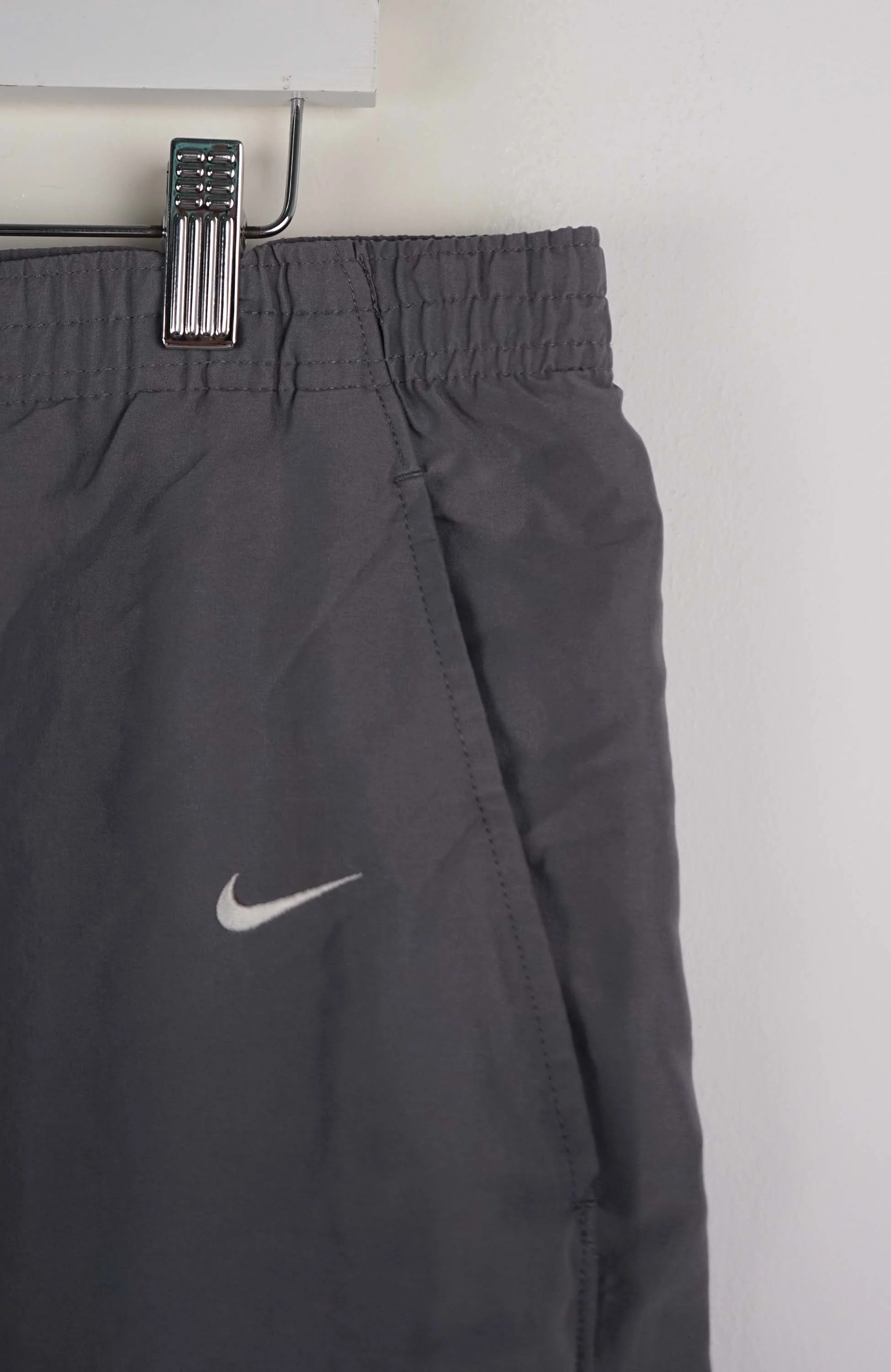 VINTAGE NIKE ACTIVE SHORTS W36 - Image 2