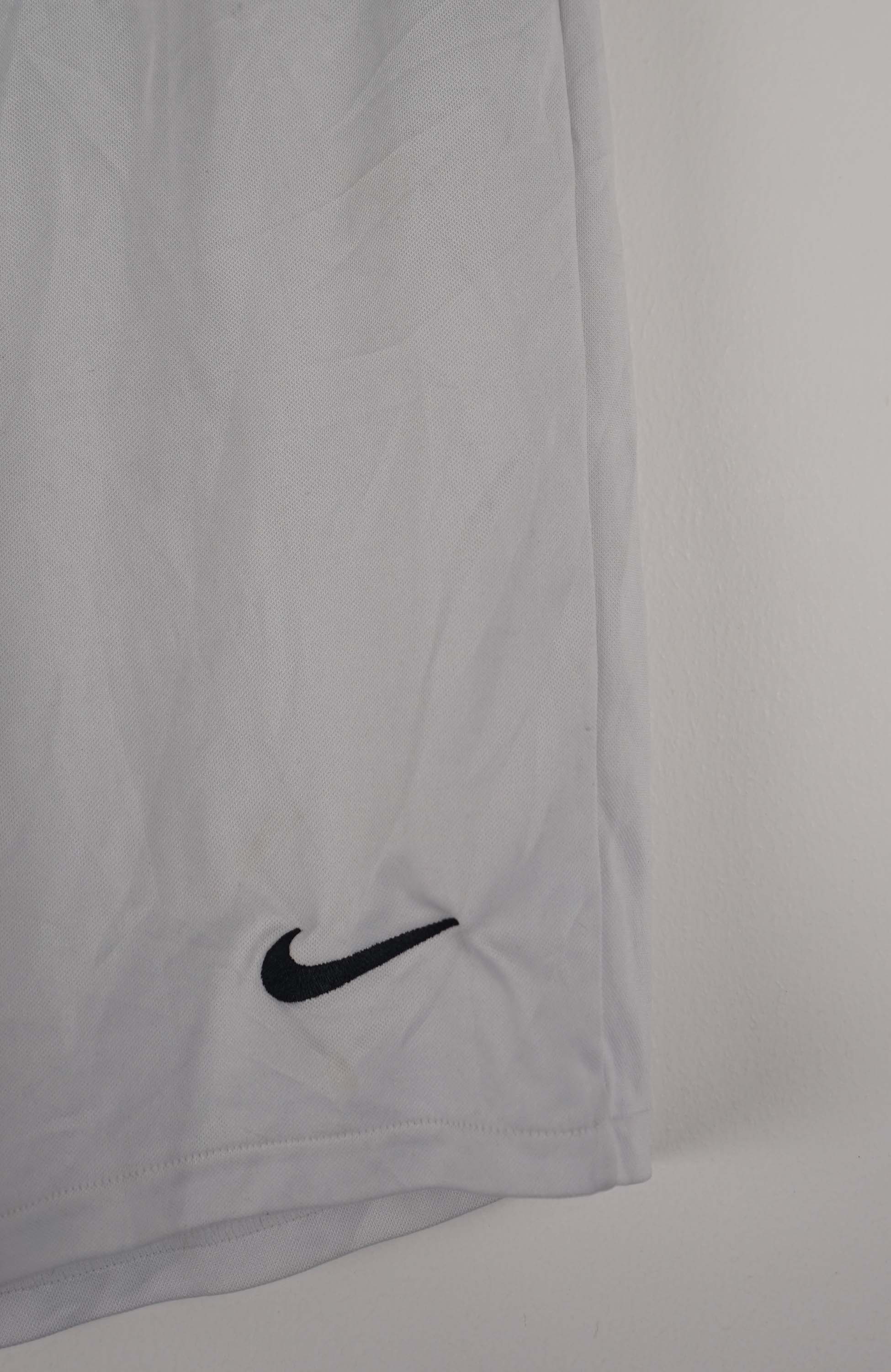 VINTAGE NIKE BASKETBALL JERSEY SHORTS W26 - Image 2