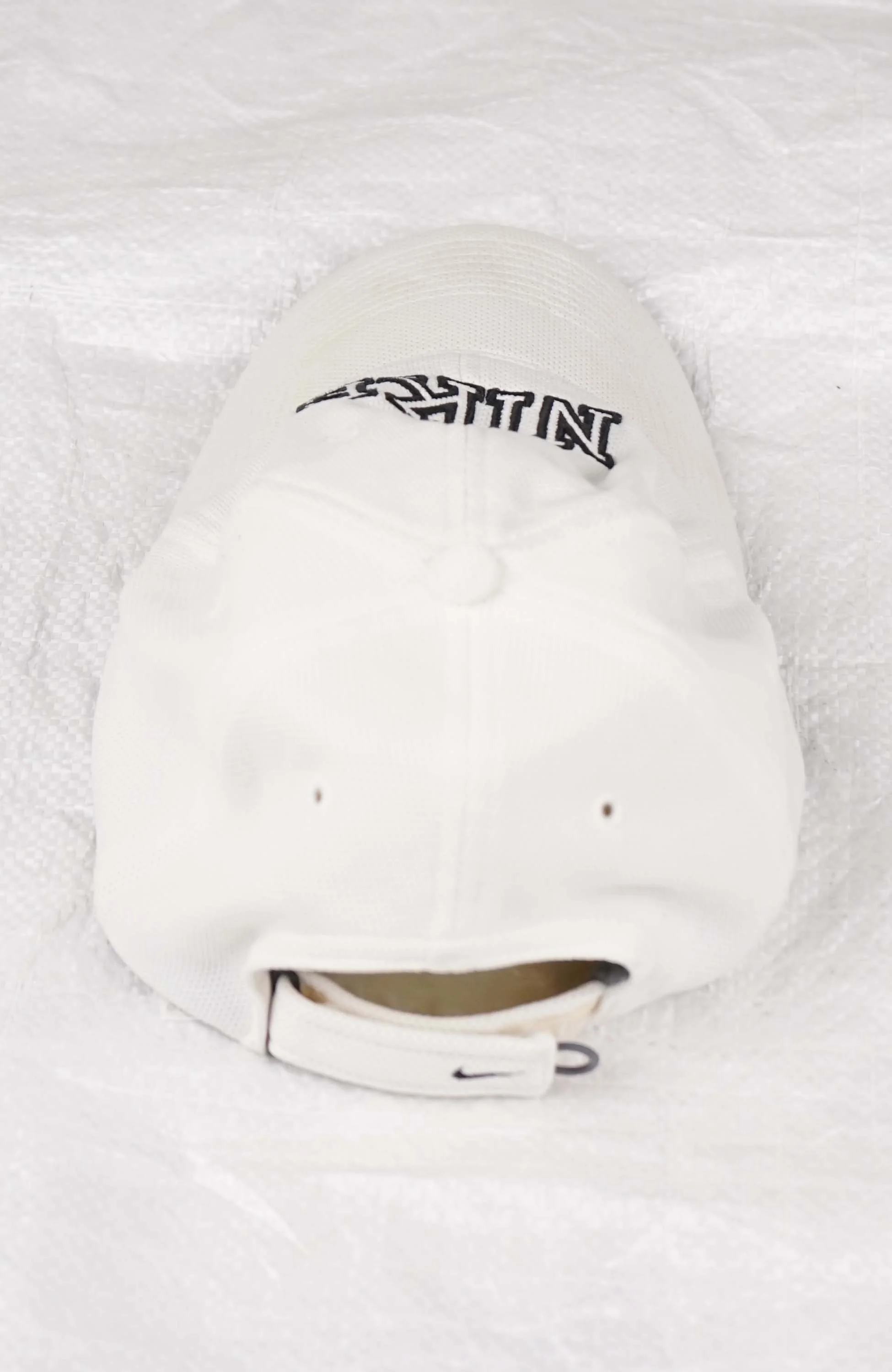 VINTAGE NIKE HAT - Image 2