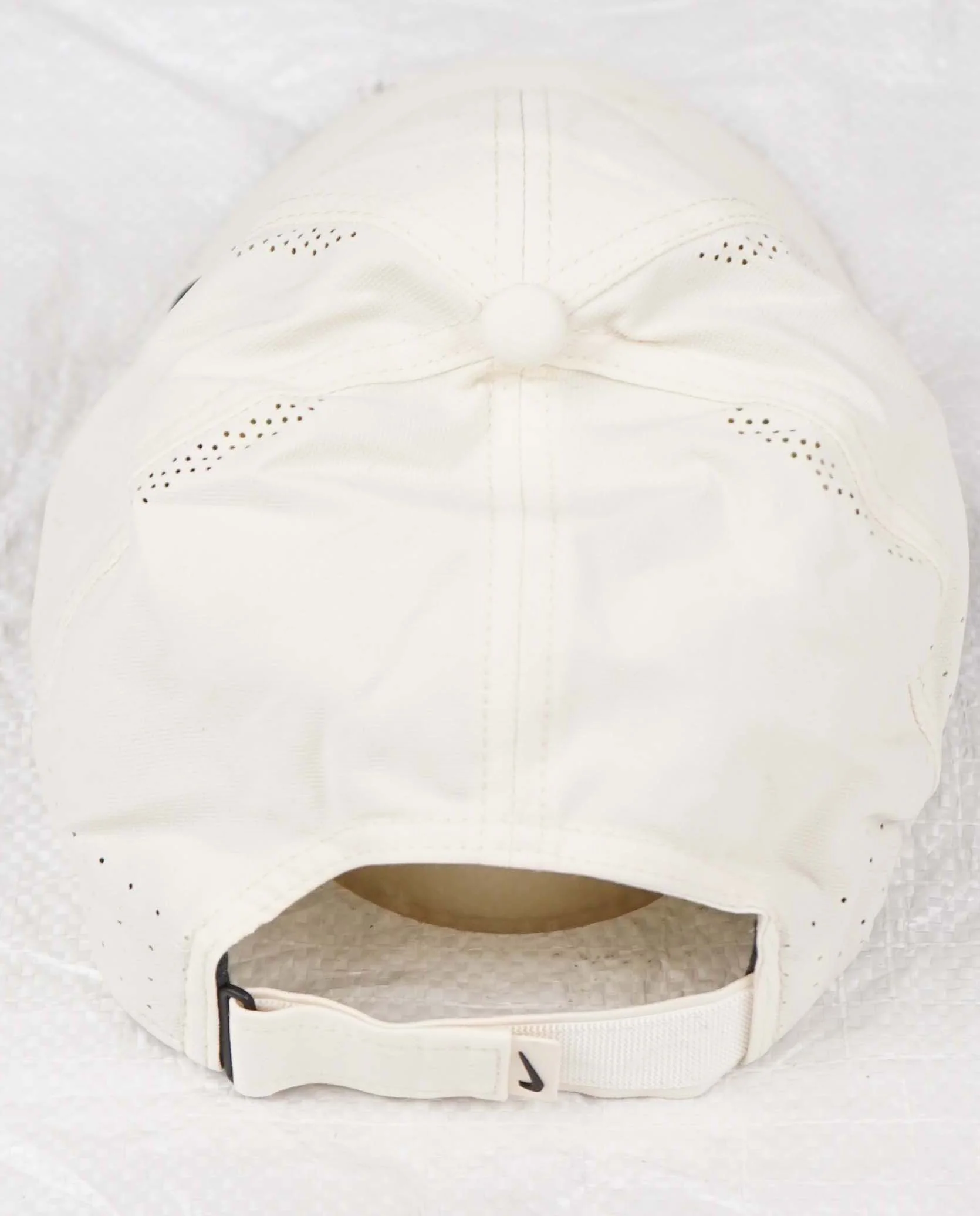 VINTAGE NIKE HAT - Image 2