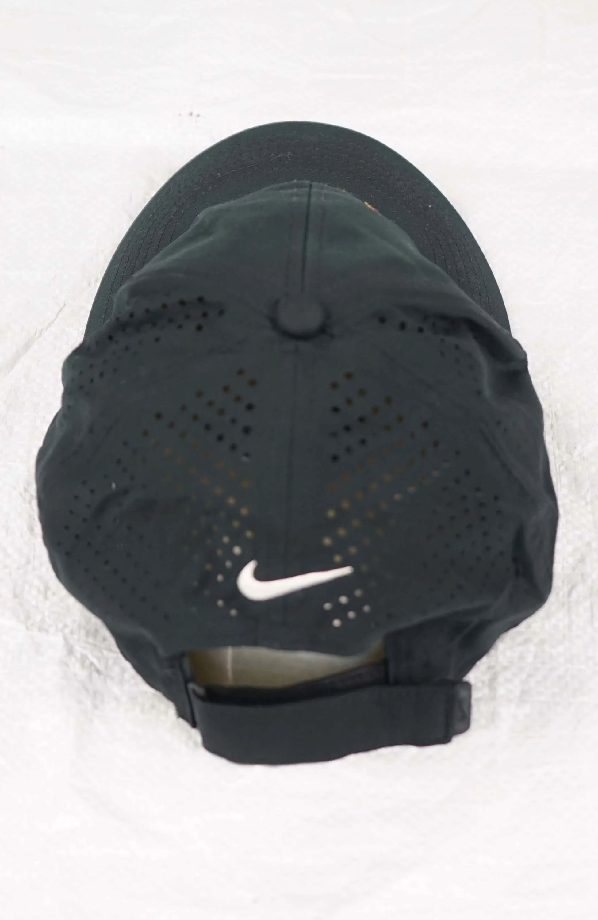VINTAGE NIKE HK TENNIS HAT - Image 2