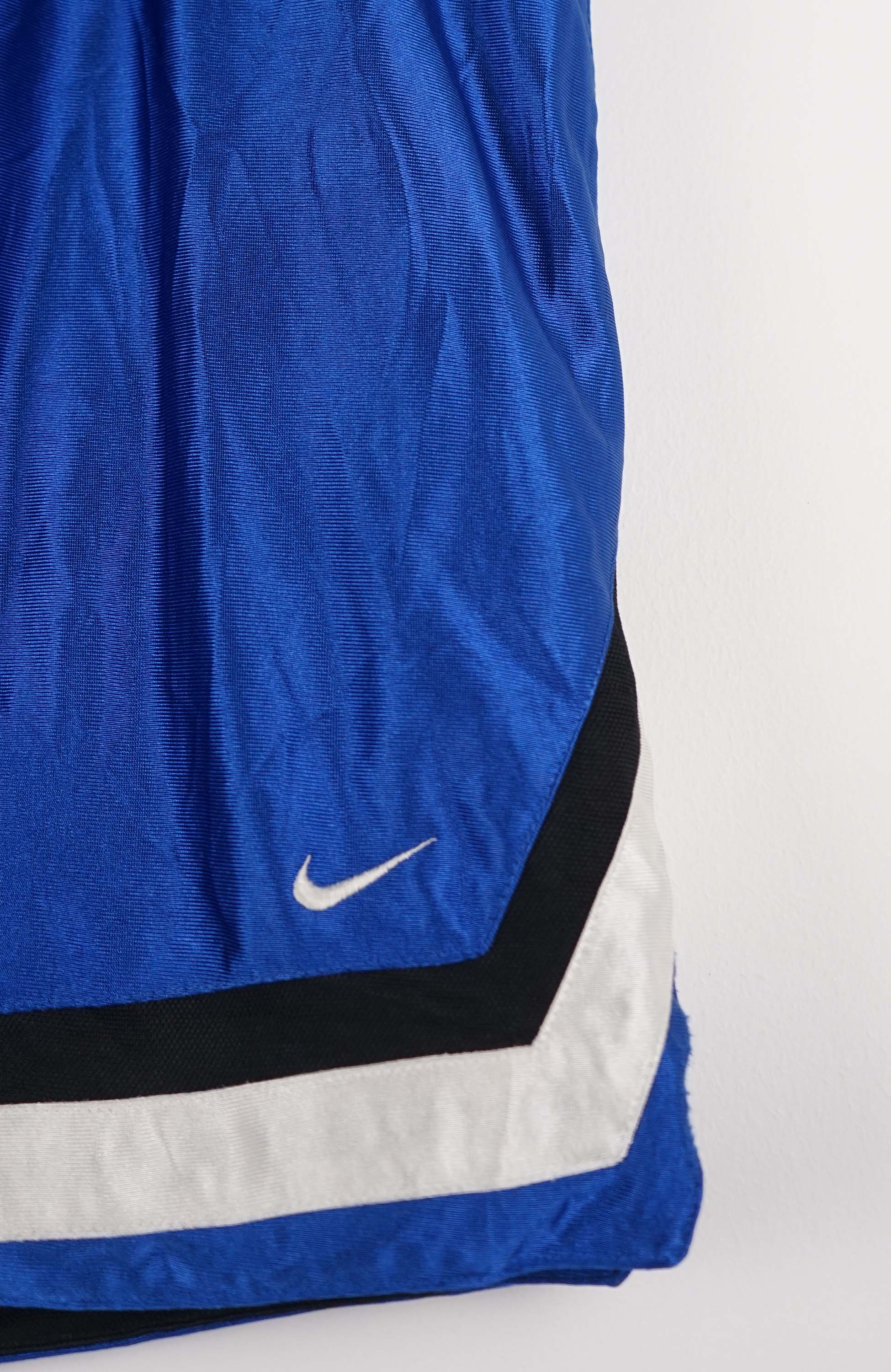 VINTAGE NIKE JERSEY SHORTS W34 - Image 2