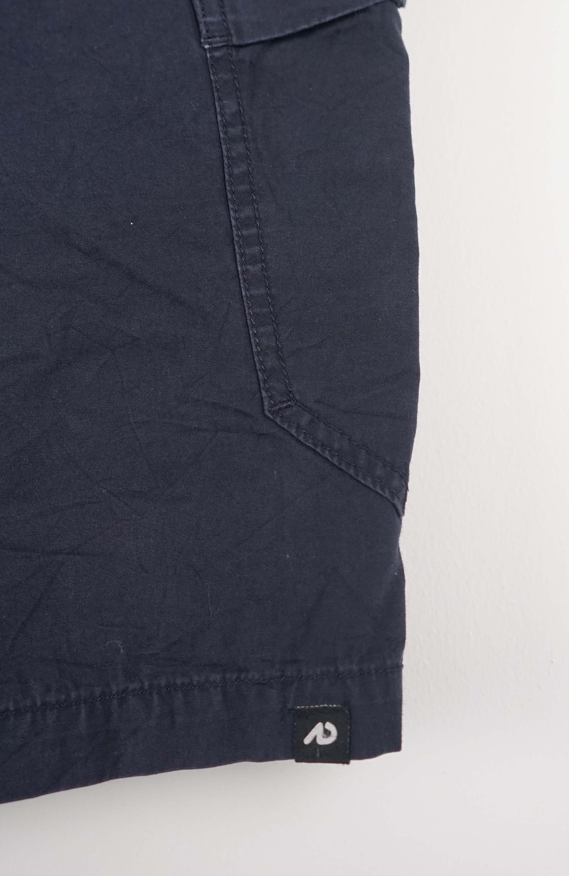 VINTAGE NIKE SHORTS CARGO  W38 - Image 2