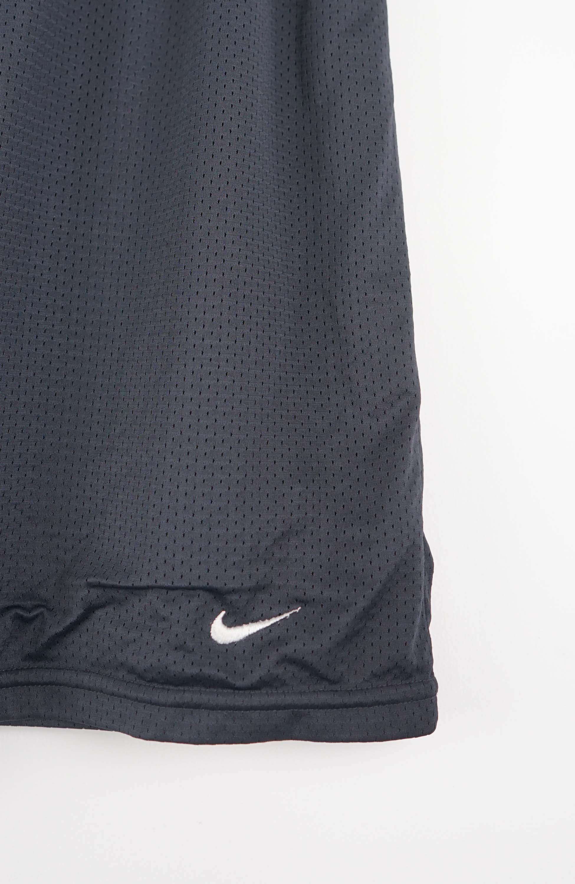 VINTAGE NIKE SHORTS W29 - Image 2
