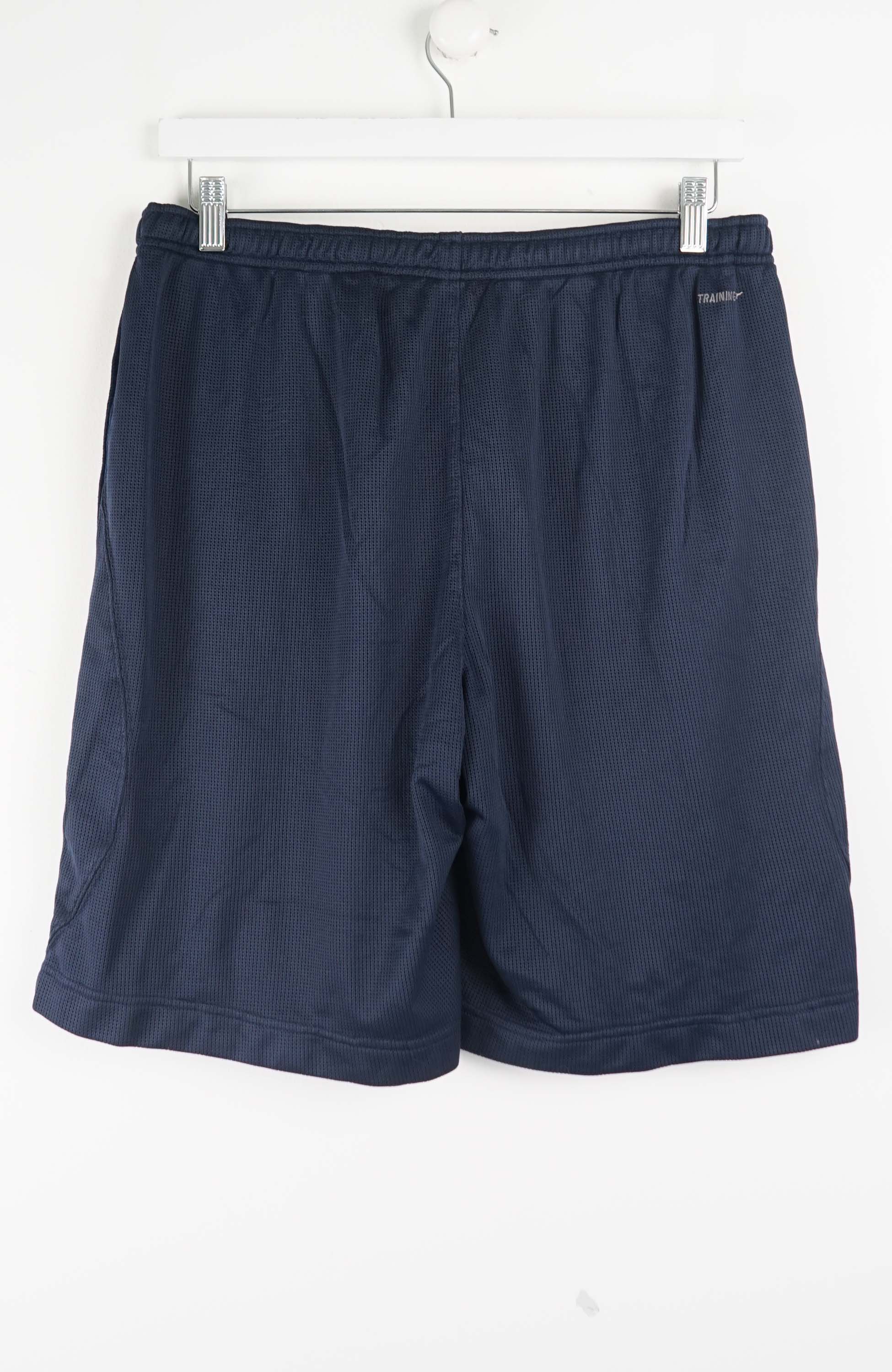 VINTAGE NIKE SHORTS W30 - Image 3