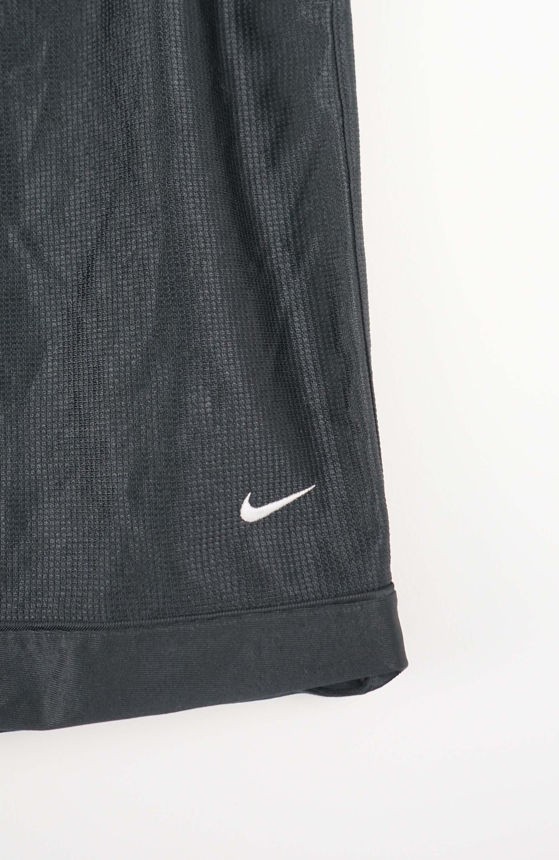 VINTAGE NIKE  SHORTS W34 - Image 2