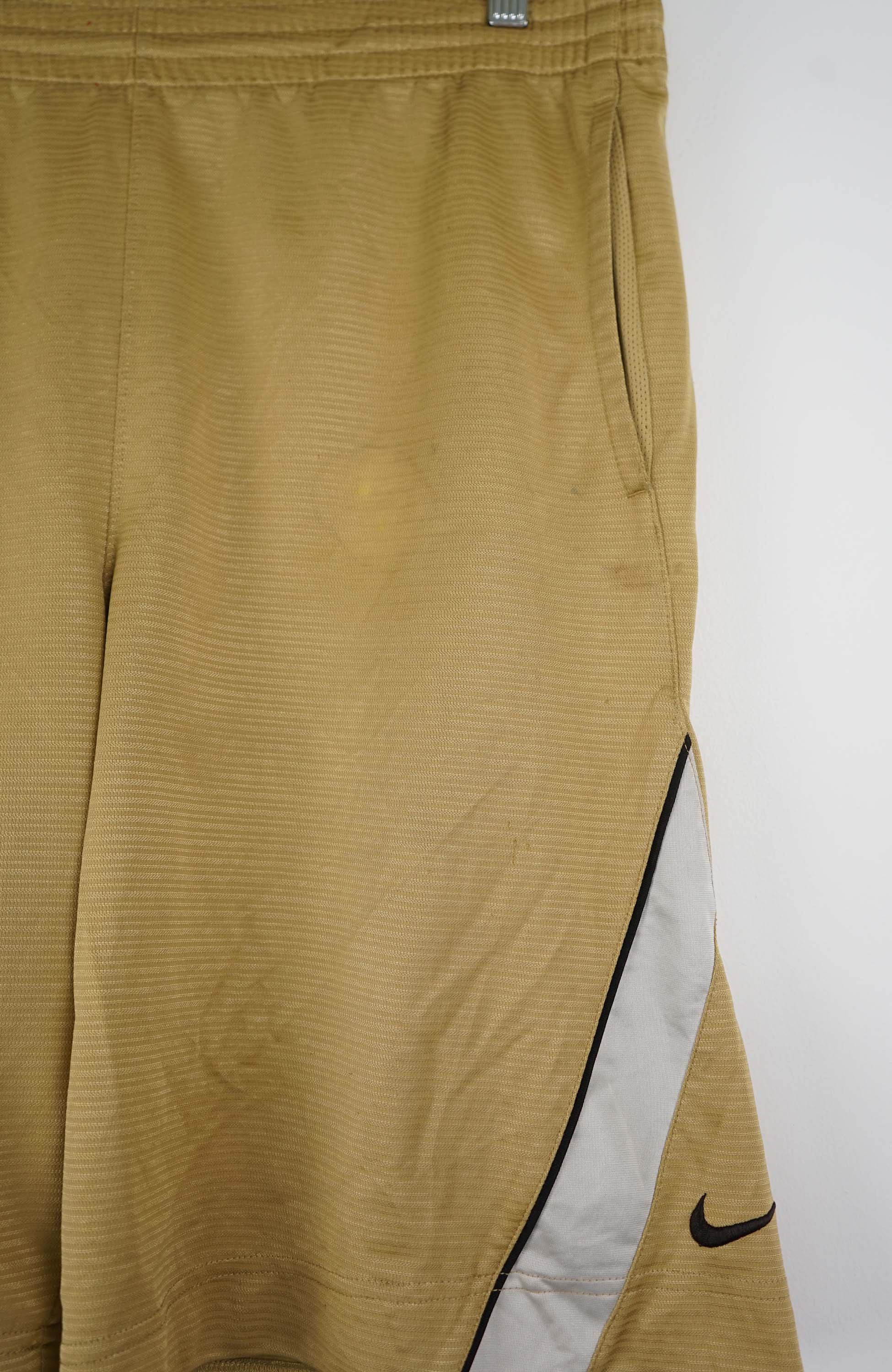VINTAGE NIKE SHORTS W36 - Image 4
