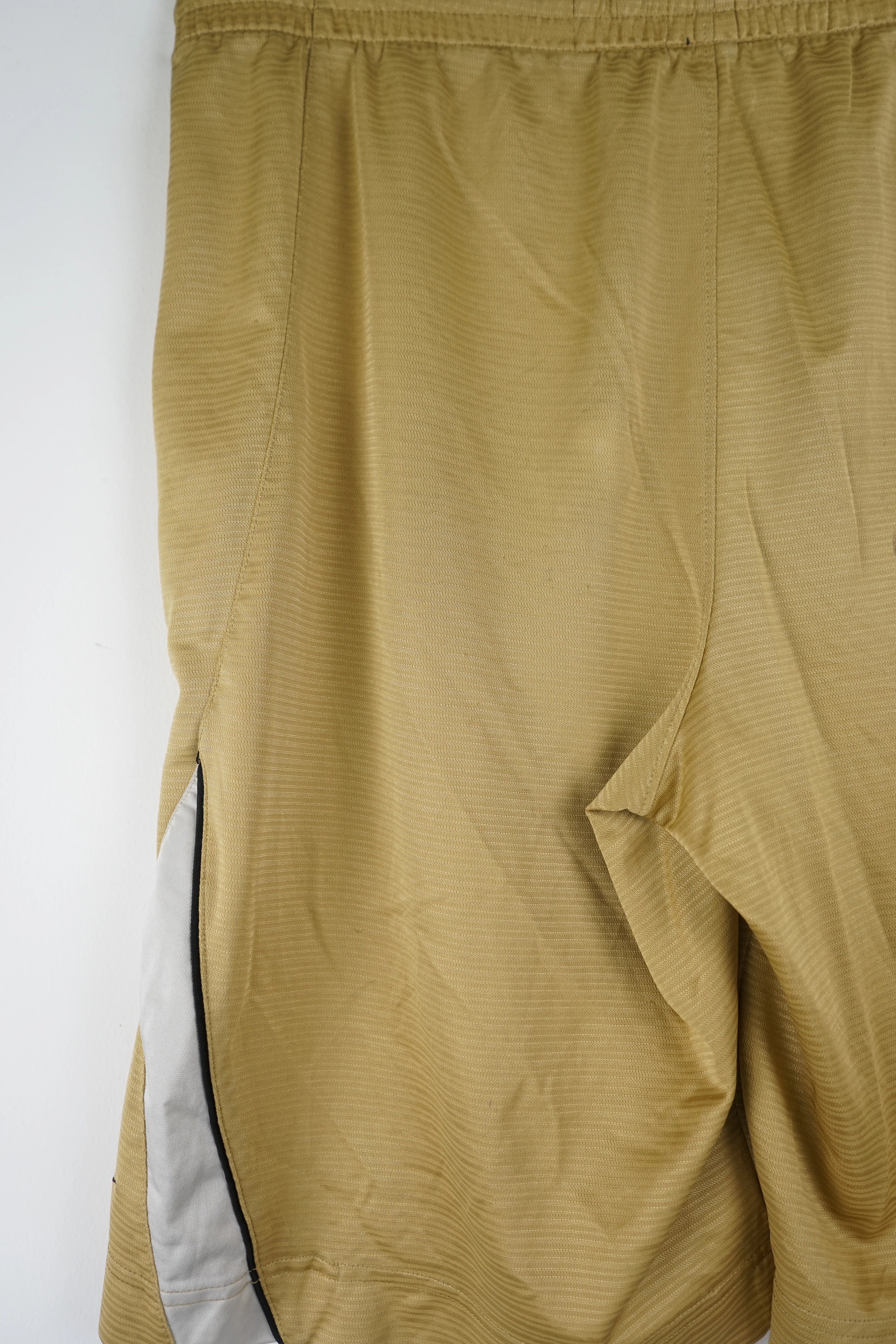 VINTAGE NIKE SHORTS W36 - Image 6