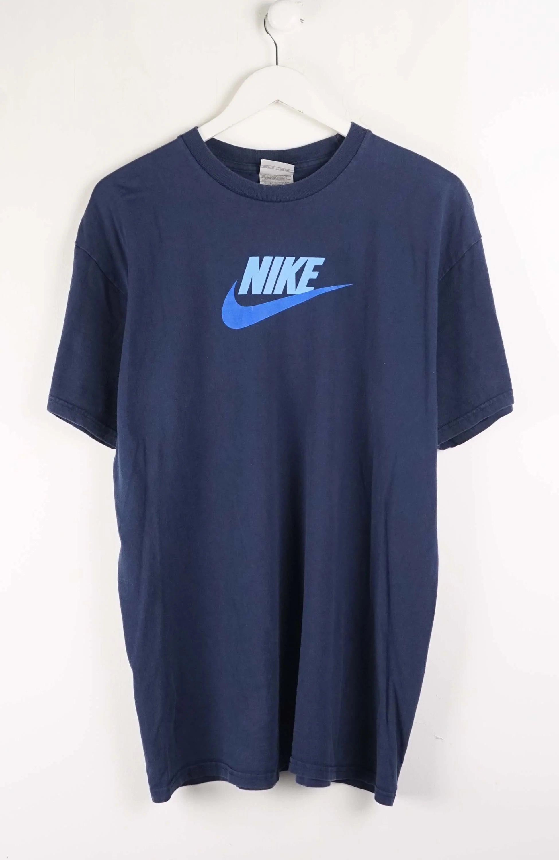VINTAGE NIKE T-SHIRT (L)