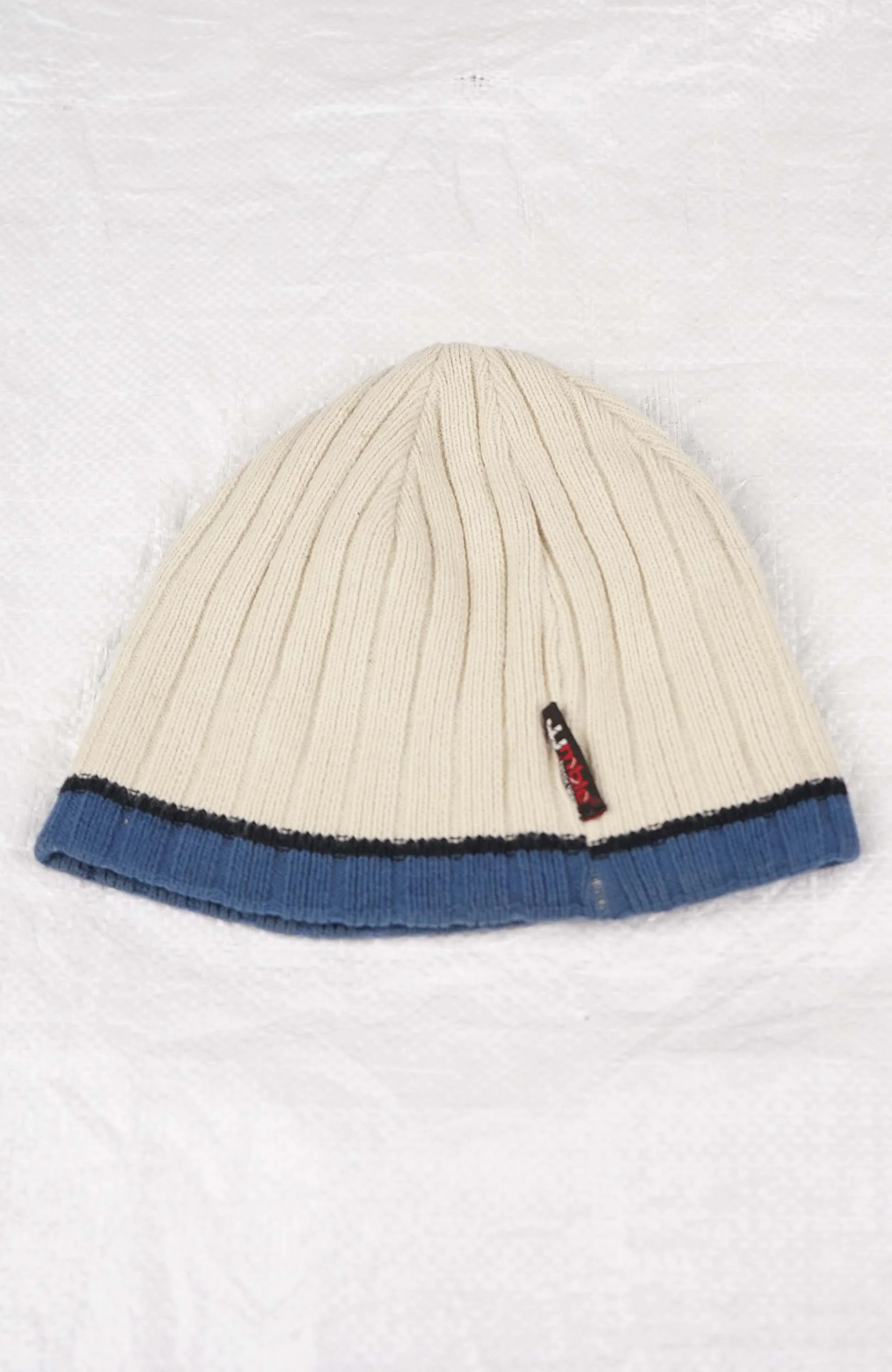 VINTAGE NO FEAR SKULL BEANIE - Image 2