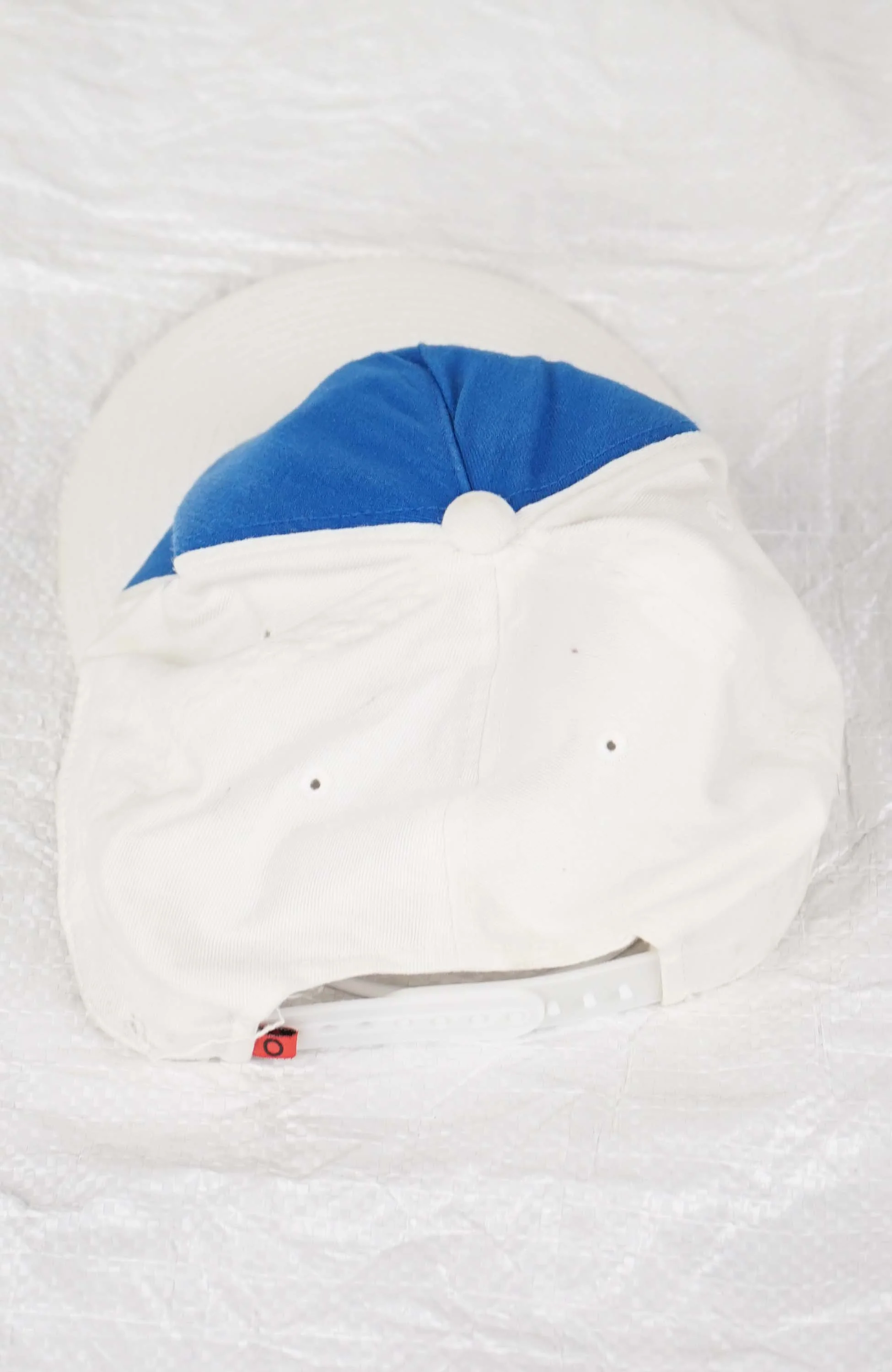 VINTAGE OAKLEY HAT - Image 2