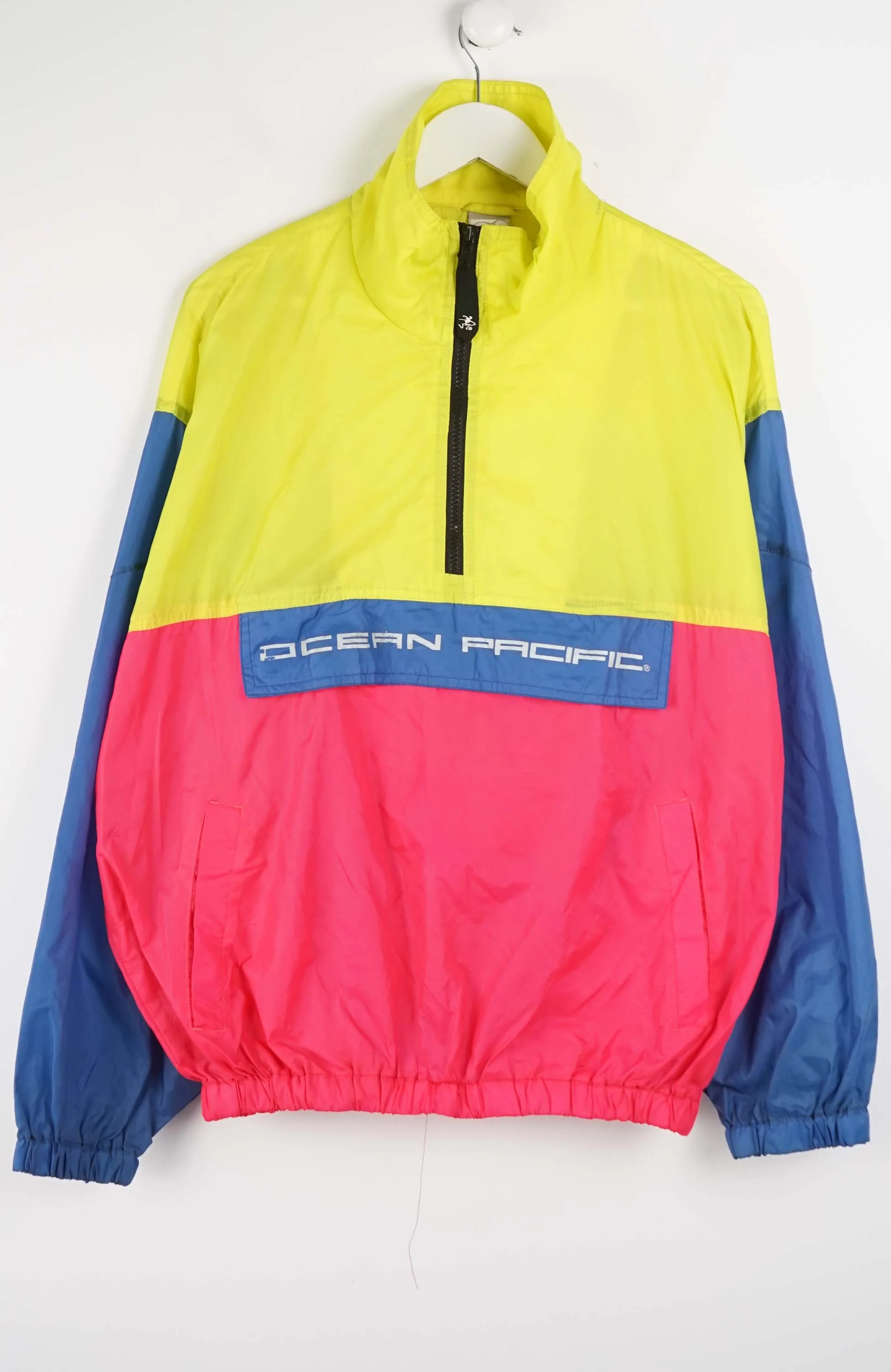 VINTAGE OCEAN PACIFIC SURF WINDBREAKER (S)