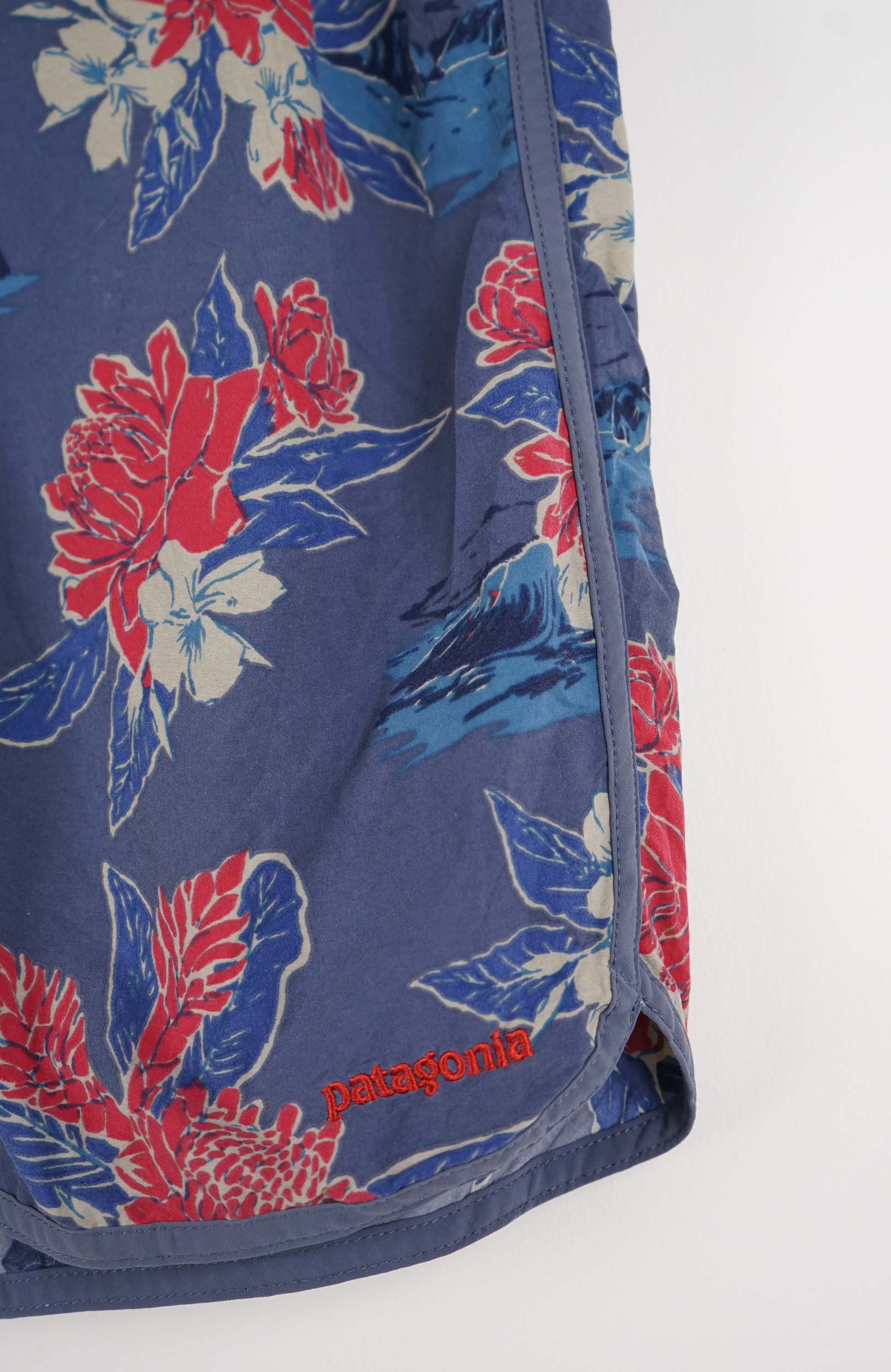VINTAGE PATAGONIA BOARD SHORTS W36 - Image 2