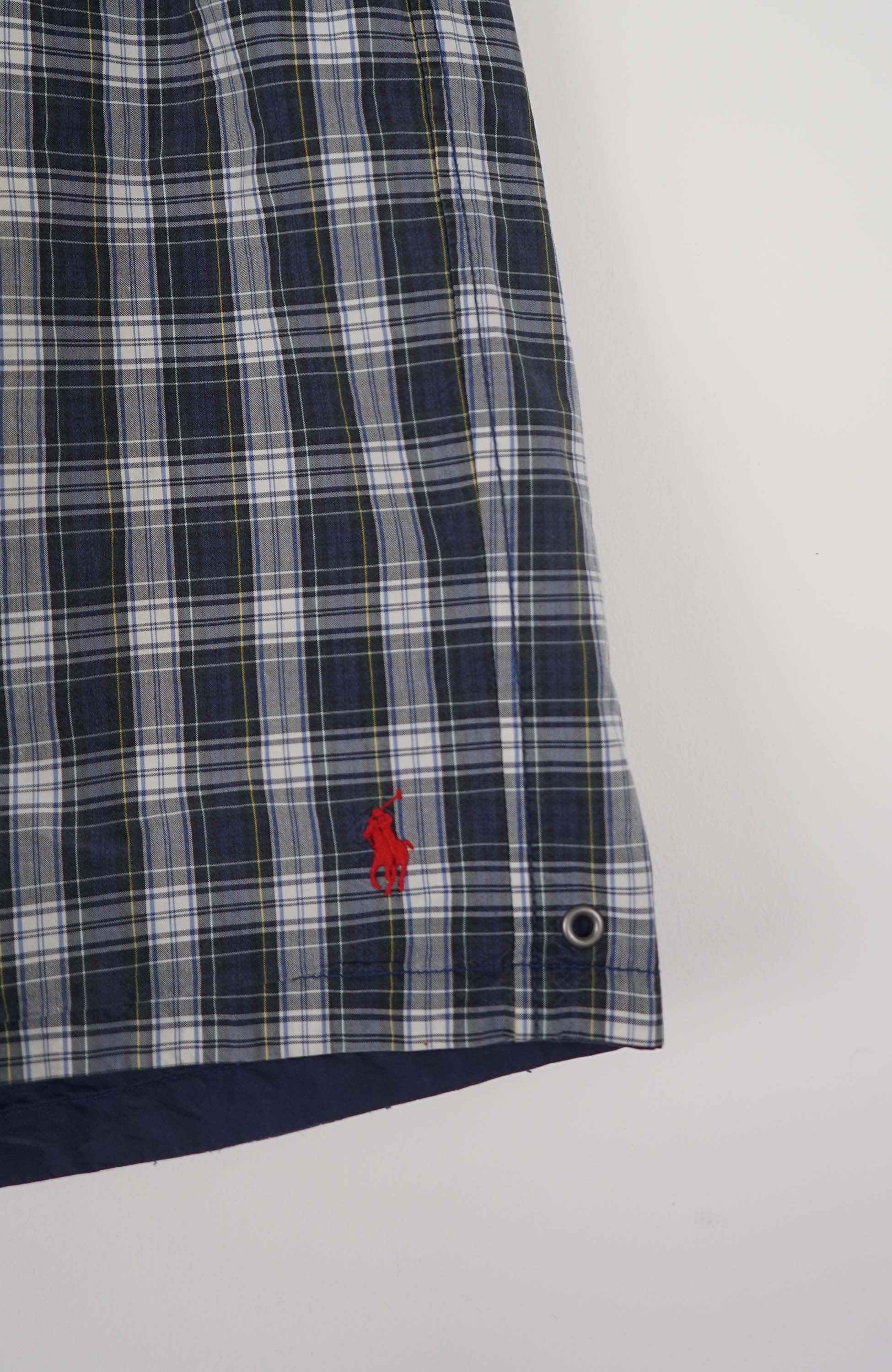 VINTAGE POLO RALPH LAUREN SHORTS W31 - Image 2