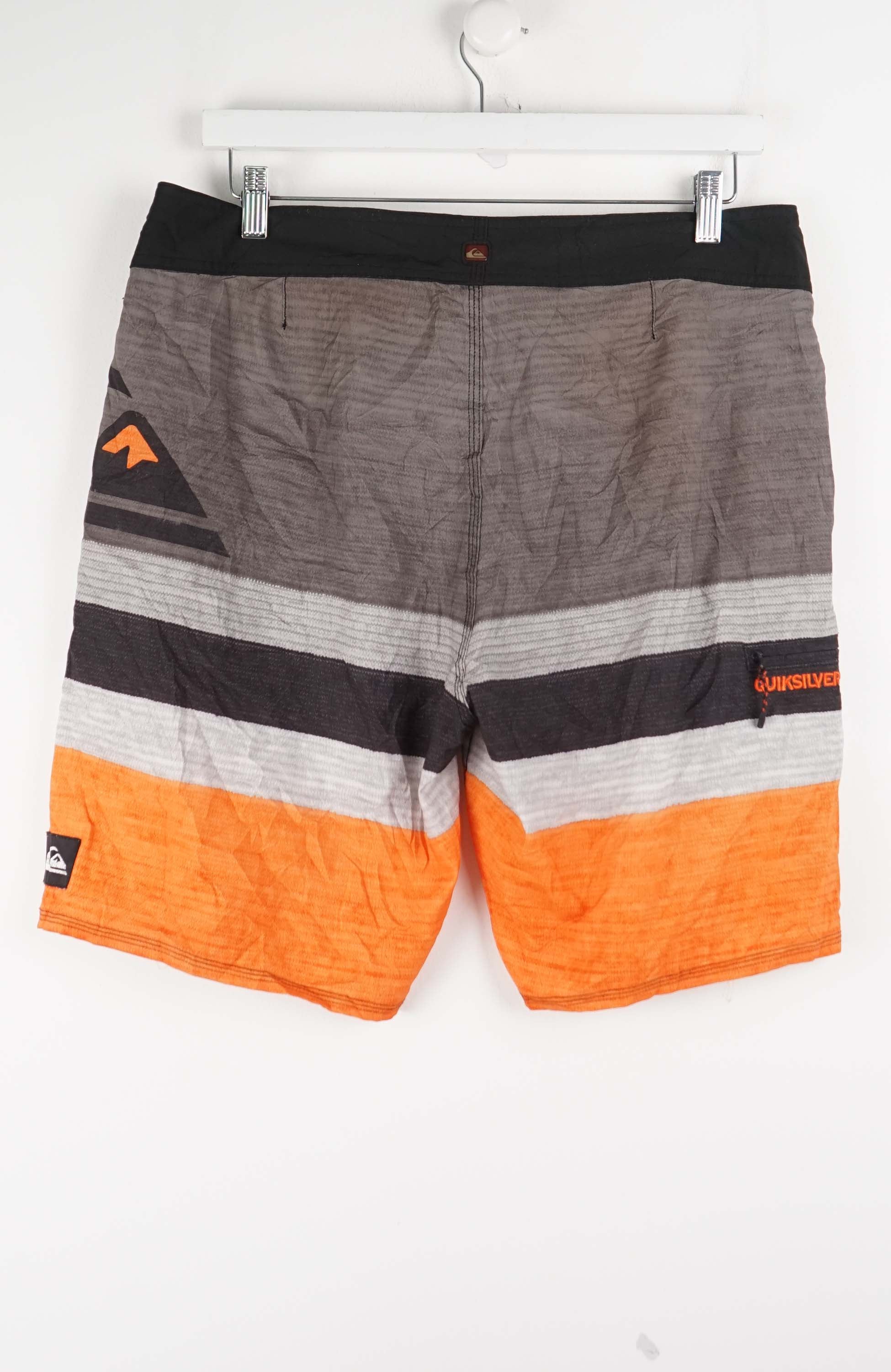 VINTAGE QUIKSILVER BOARD SHORTS W34 - Image 3