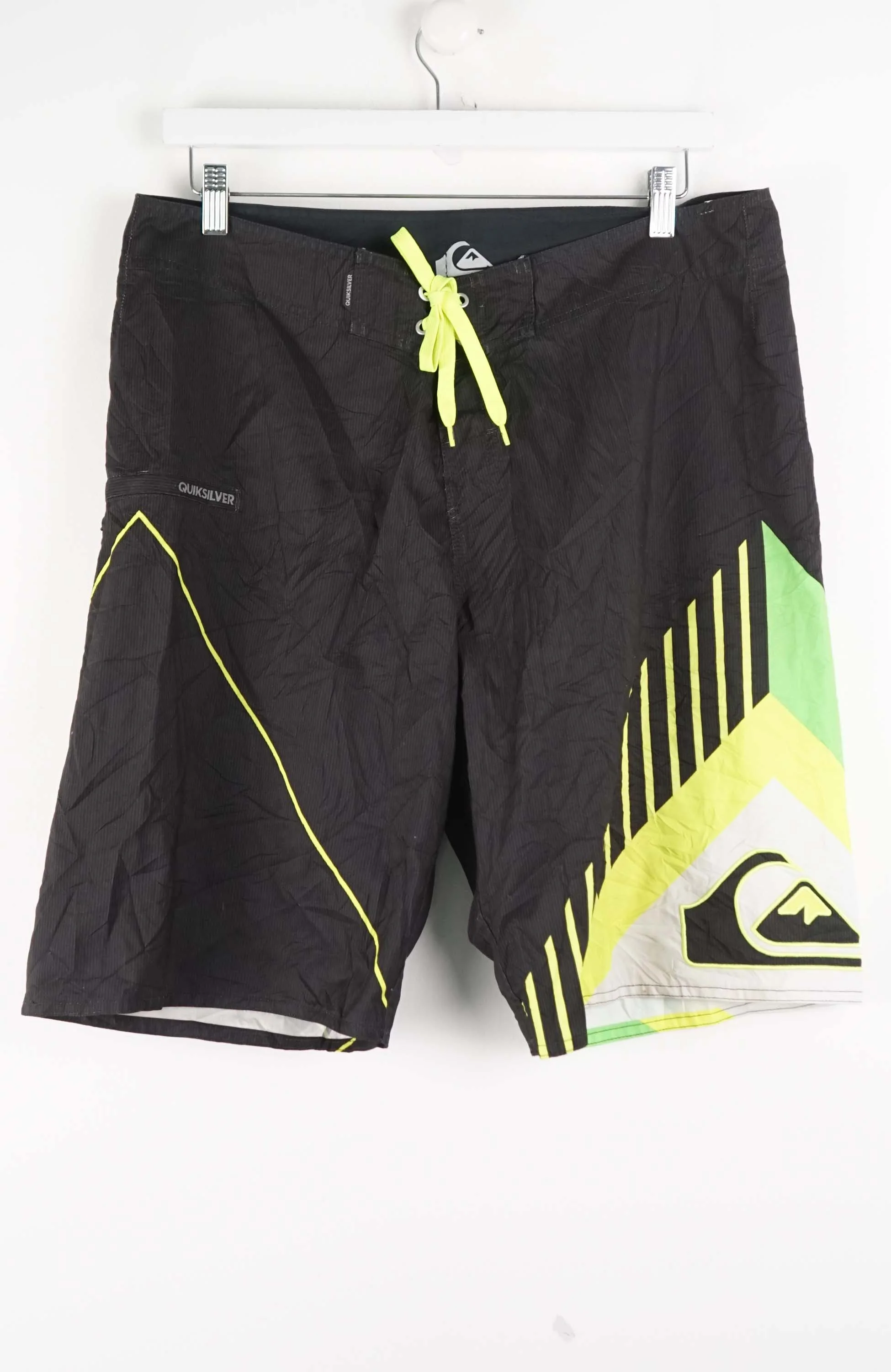 VINTAGE QUIKSILVER BOARD SHORTS W35