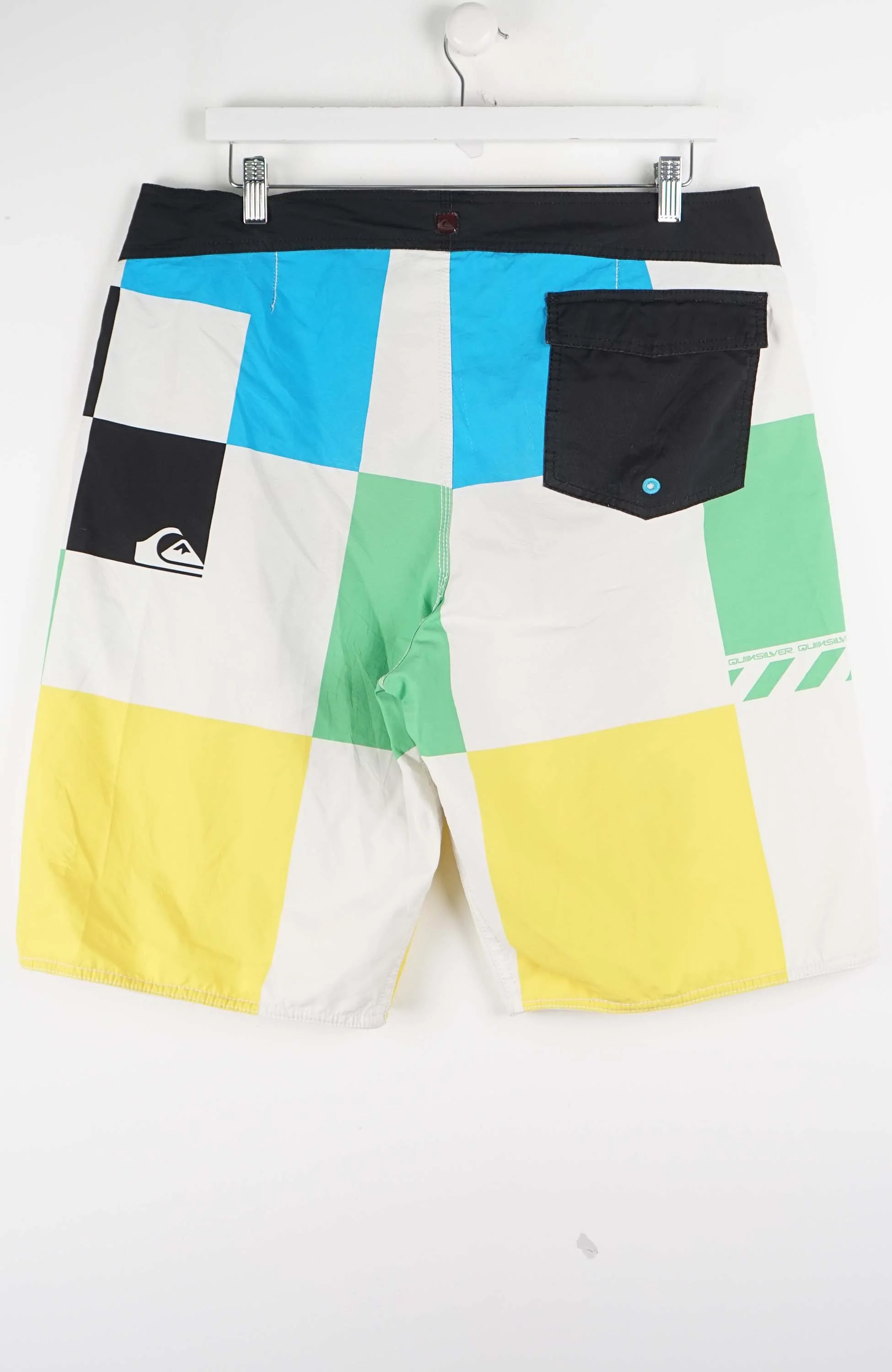 VINTAGE QUIKSILVER BOARD SHORTS W36 - Image 3