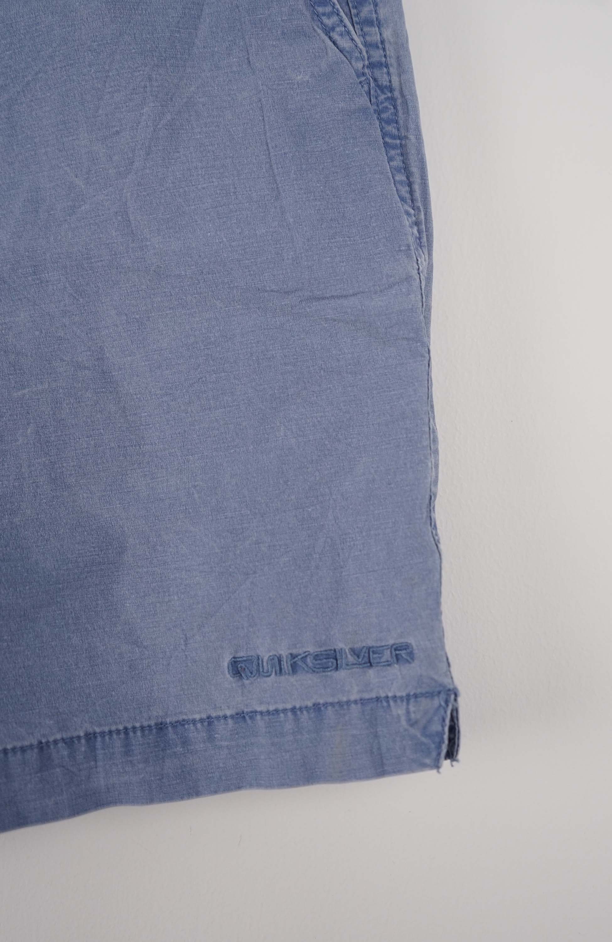 VINTAGE QUIKSILVER SHORTS W29 - Image 2