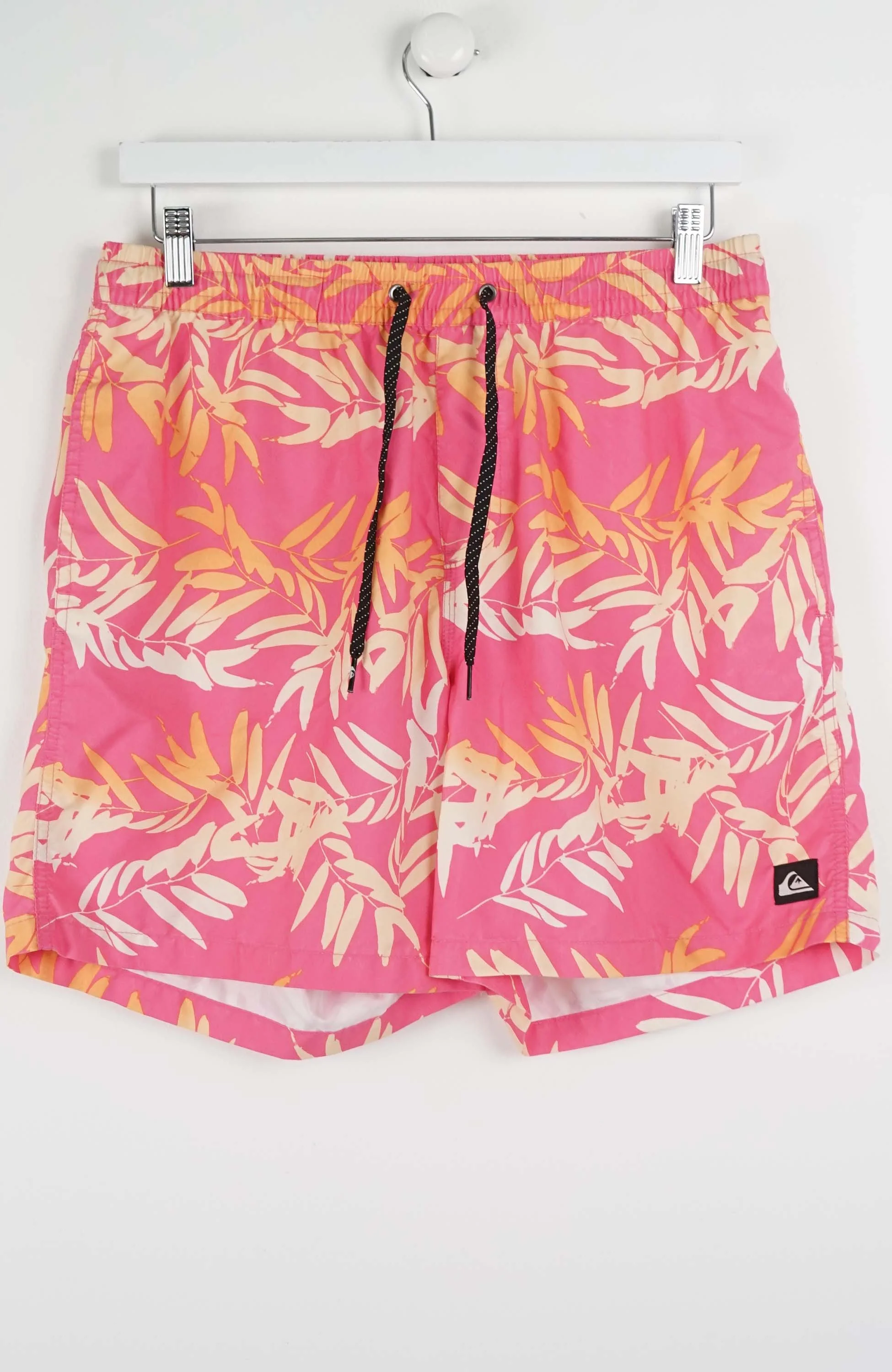 VINTAGE QUIKSILVER SHORTS W31