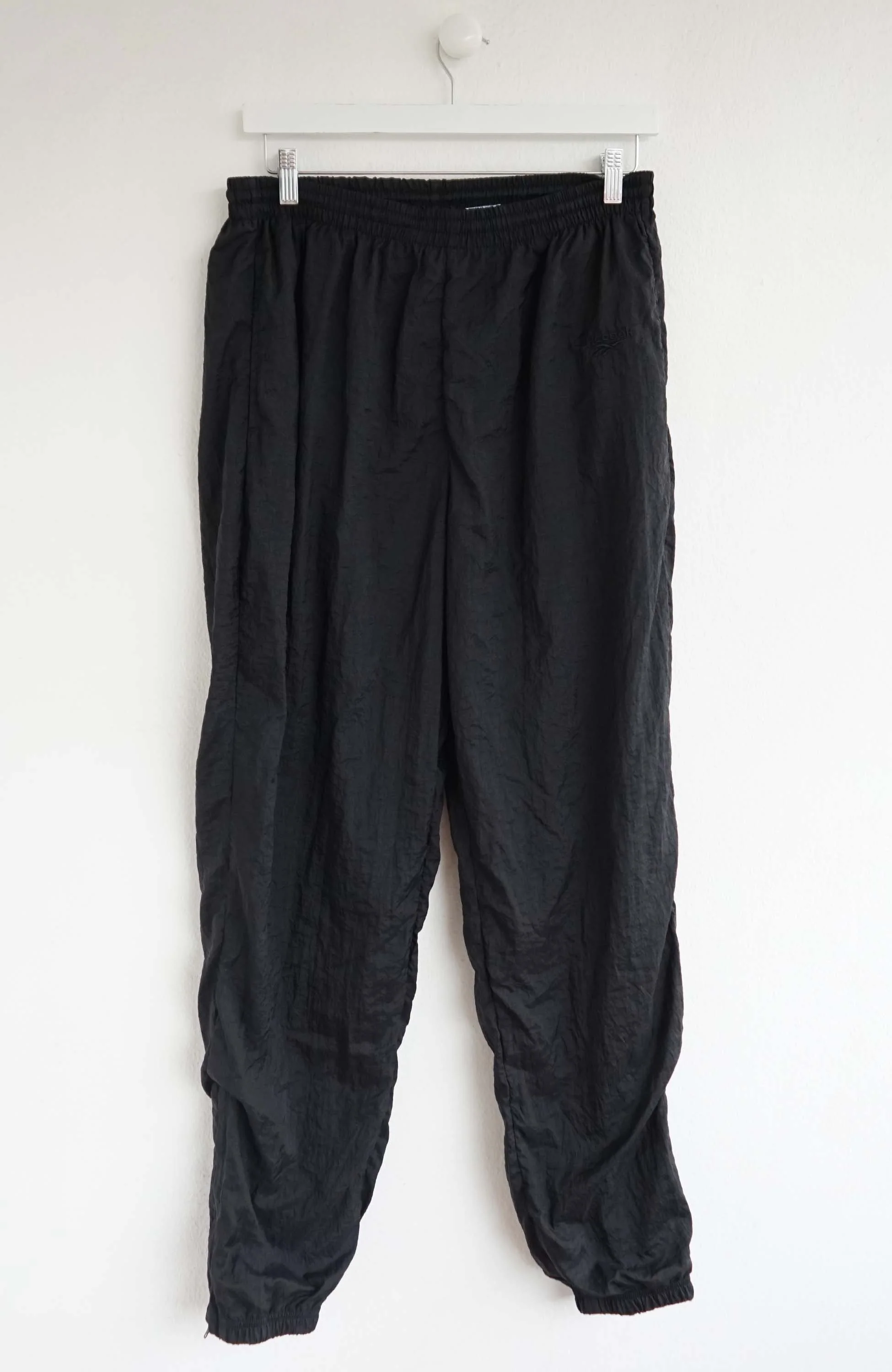 VINTAGE REEBOK TRACK PANTS (L)