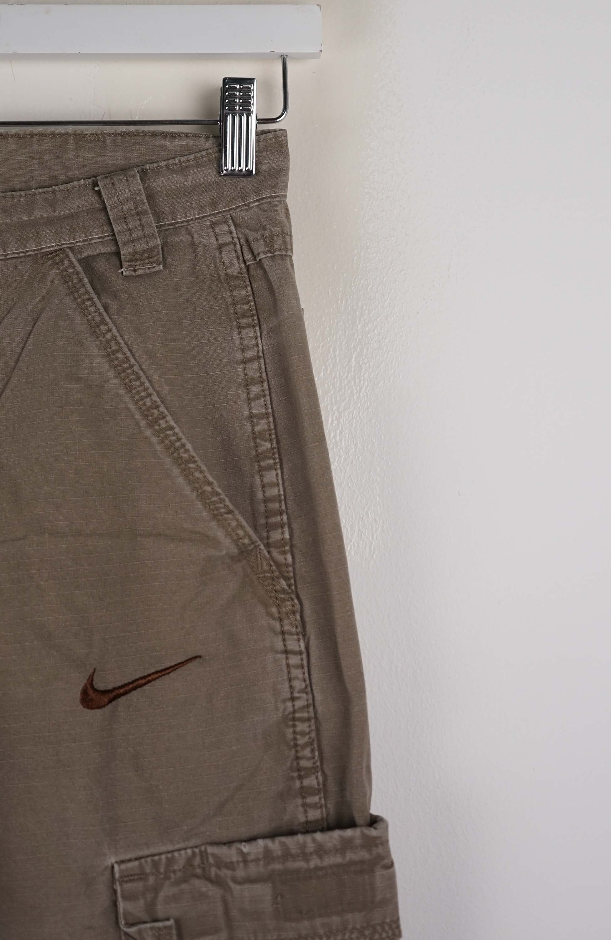 VINTAGE REWORK CARGO PANTS W26 - Image 2