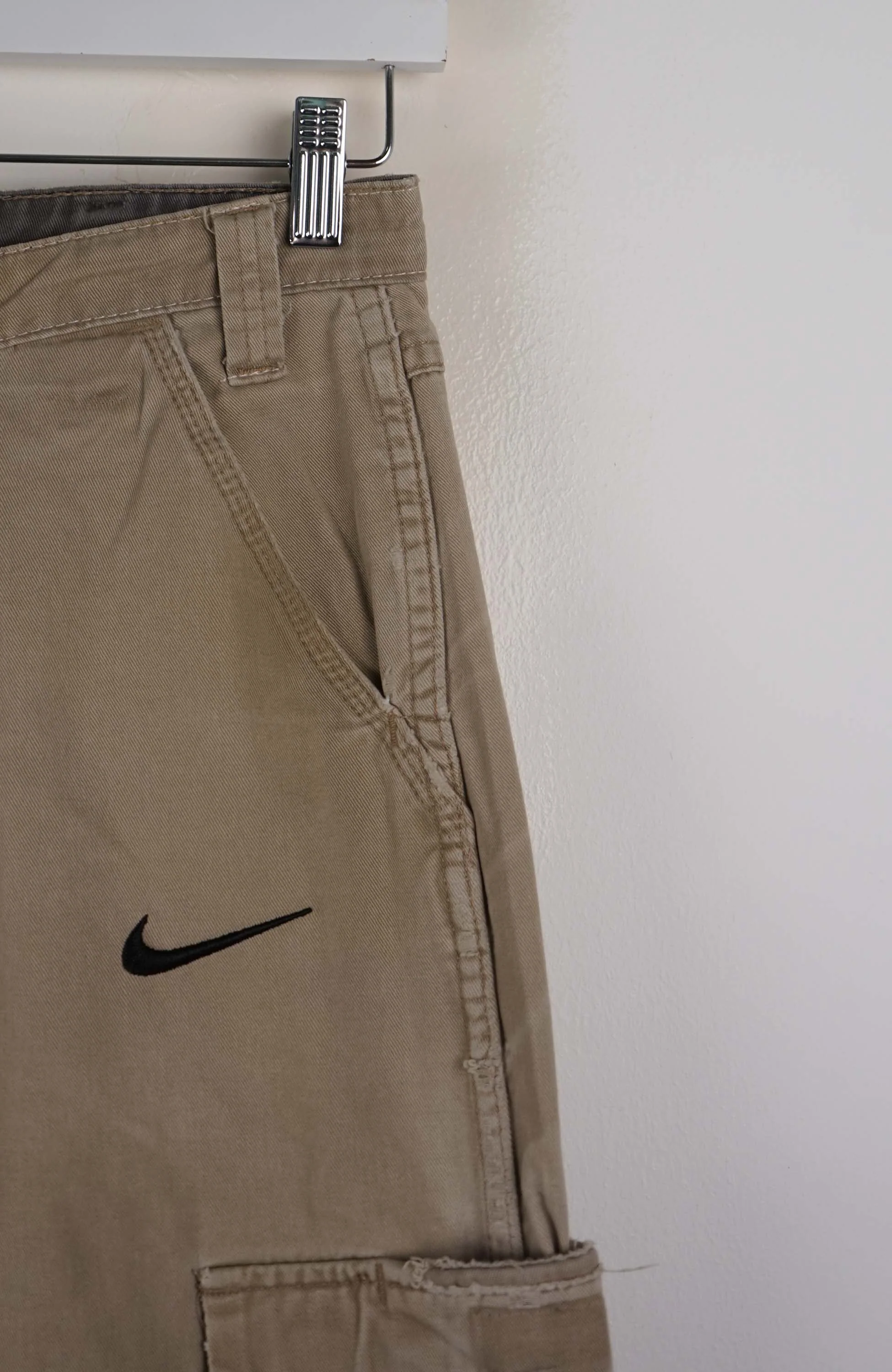 VINTAGE REWORK CARGO PANTS W28 - Image 2