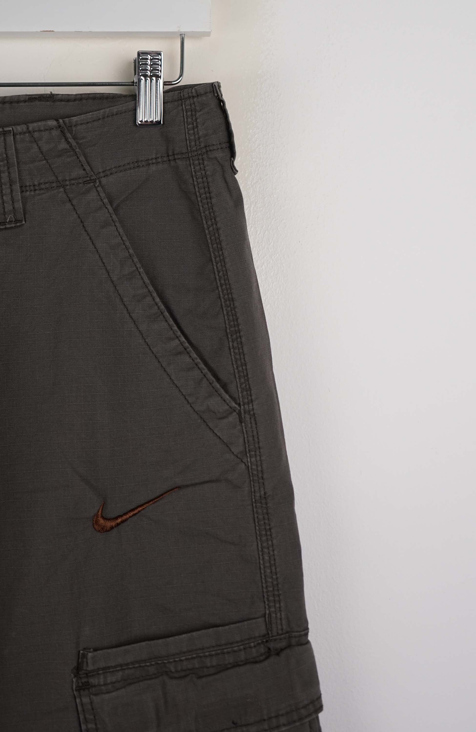 VINTAGE REWORK CARGO PANTS W31 - Image 2