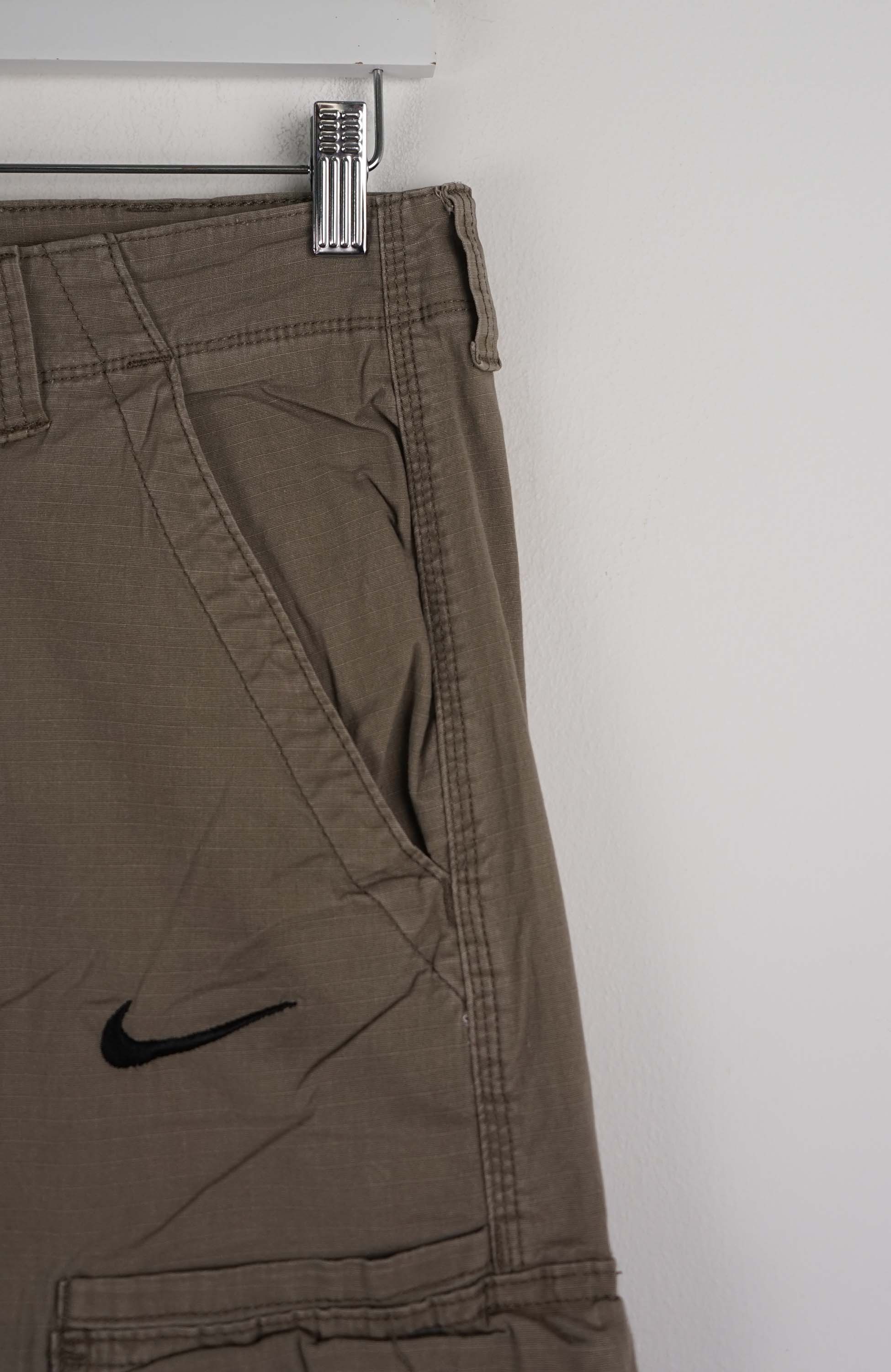 VINTAGE REWORK CARGO PANTS W32 - Image 2