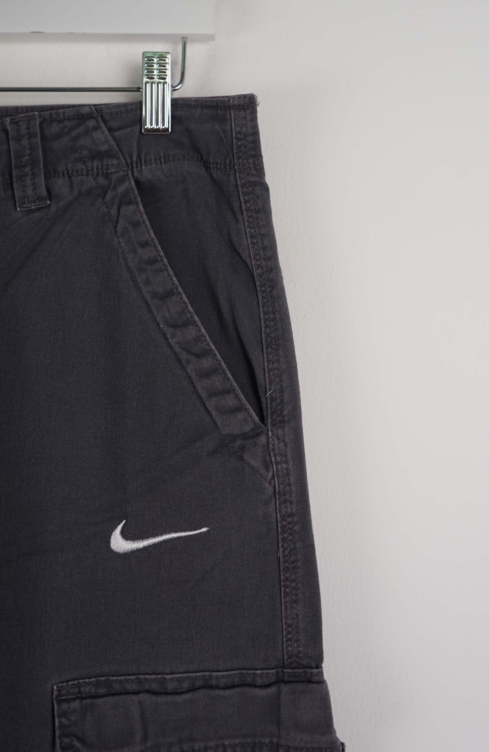 VINTAGE REWORK CARGO PANTS W31 - Image 2