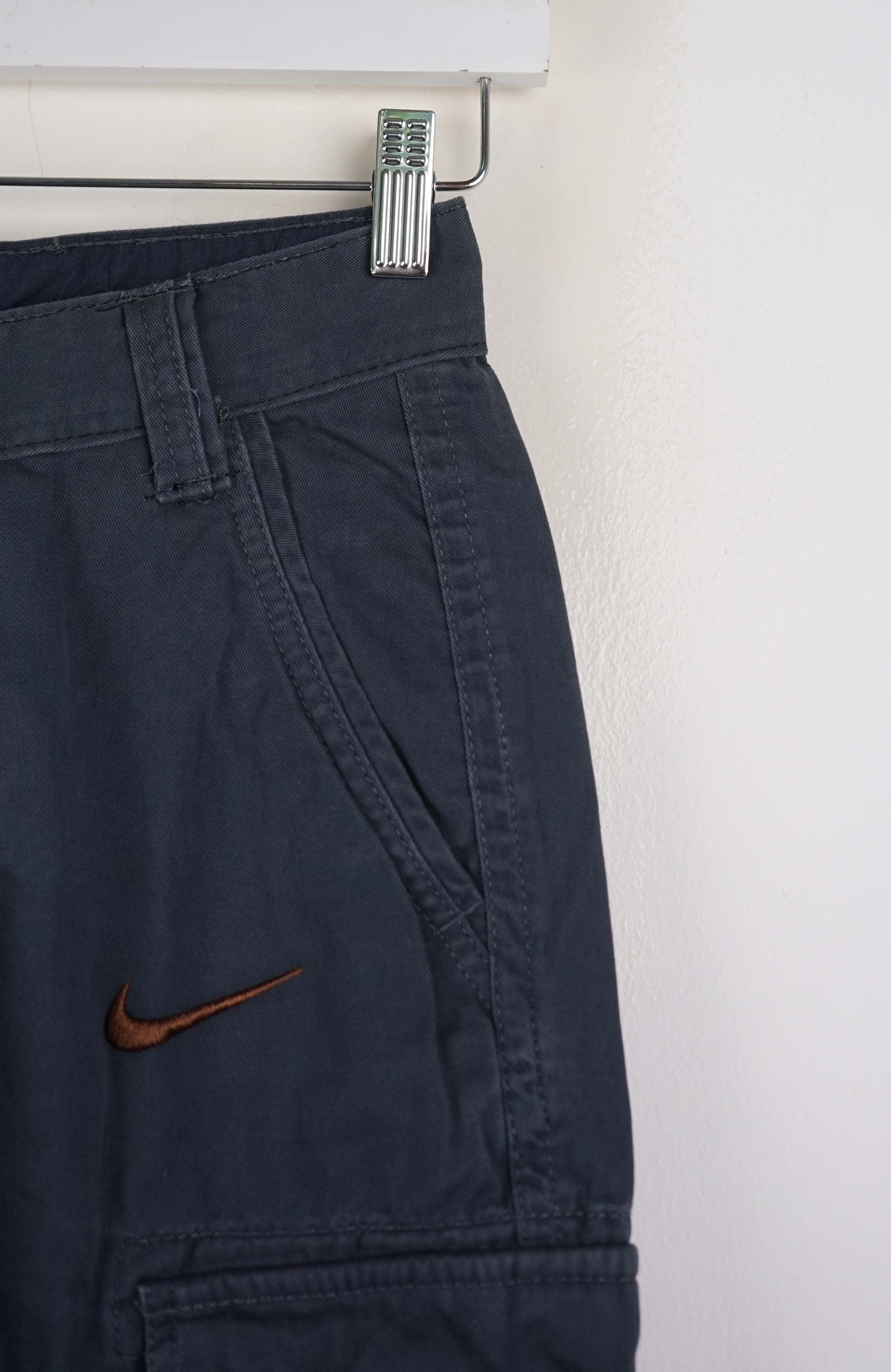 VINTAGE REWORK CARGO SHORTS W26 - Image 2